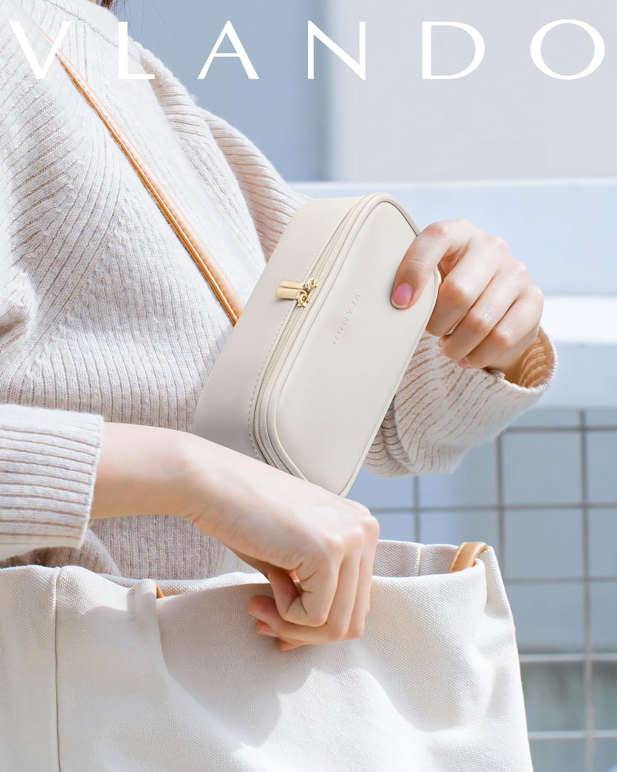 Vlando Travel Makeup Bag, Small Travel Beauty Bag Cosmetic Bag for Women Portable Makeup Organizer Case Bag Makeup Brush Organizer Pouch-White, Pillow White-Large image number 4