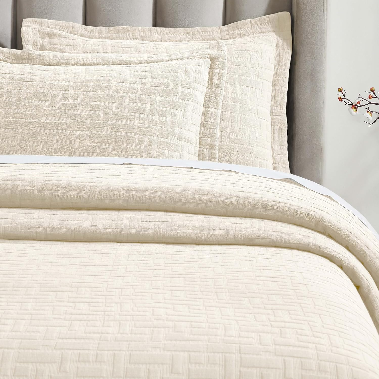 Superior 3 Piece Cotton Bedspread and Sham Set, Home Bed Decor, Decorative Bed Spread, 2 Pillow Shams, Medium Weight, Matelasse Coverlet, Bedding Essentials, Madrid Collection, California King, Ivory