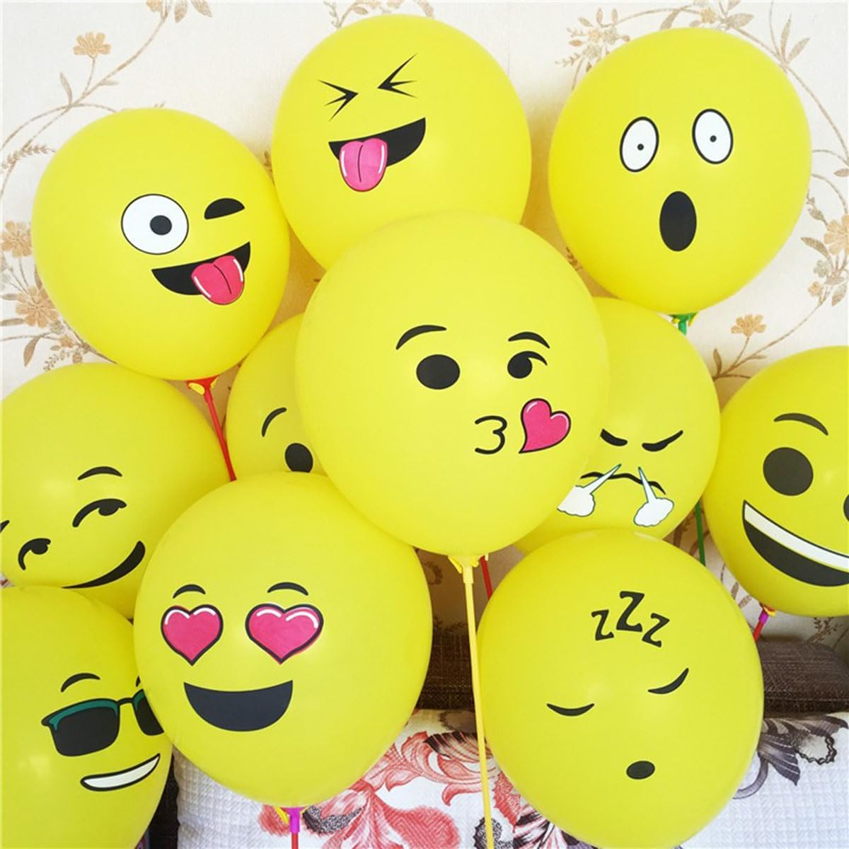 100Pcs Emoji Latex Balloons Funny Face Latex Balloons for Birthday Party Face Balloons Smile Printed Balloons Birthday Home Decoration 12Inch image number 4