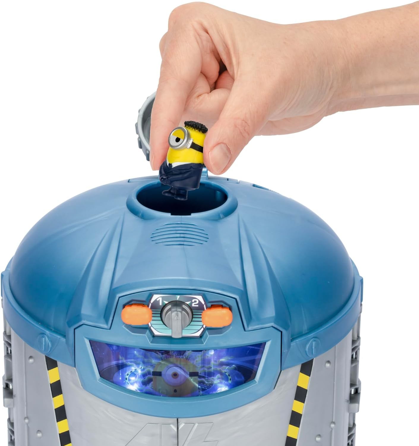 Despicable Me 4 Mega Minions Transformation Chamber | Transform AVL Jerry into Mega Minion Jerry | Chamber Opens Out to Transform into an AVL Training Center Playset image number 5
