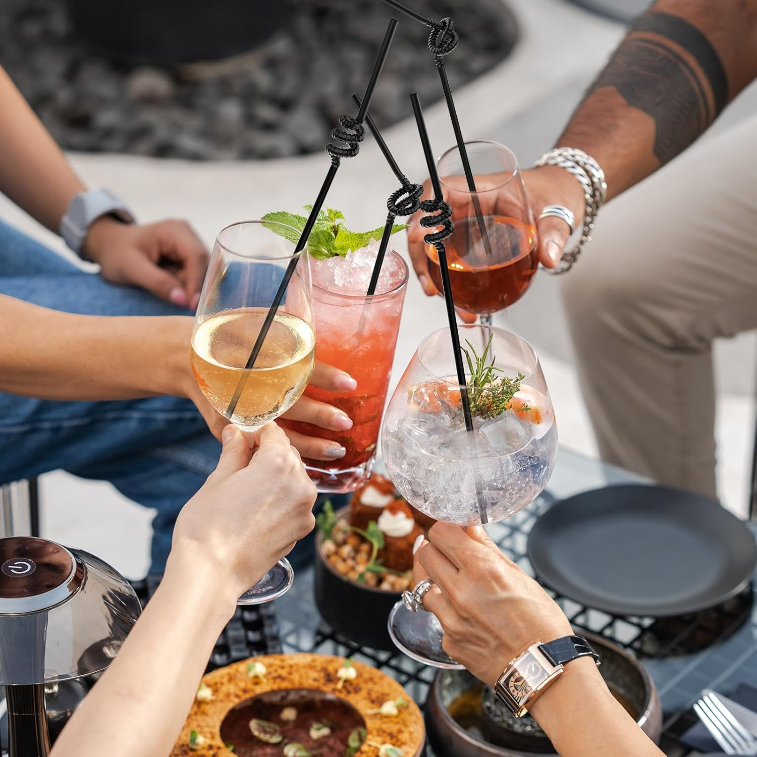 Geeric 100Pcs Black Reusable Eco-Friendly Material Straws, 26Cm Long, Ideal for Home, Bars, Restaurants, Parties image number 1