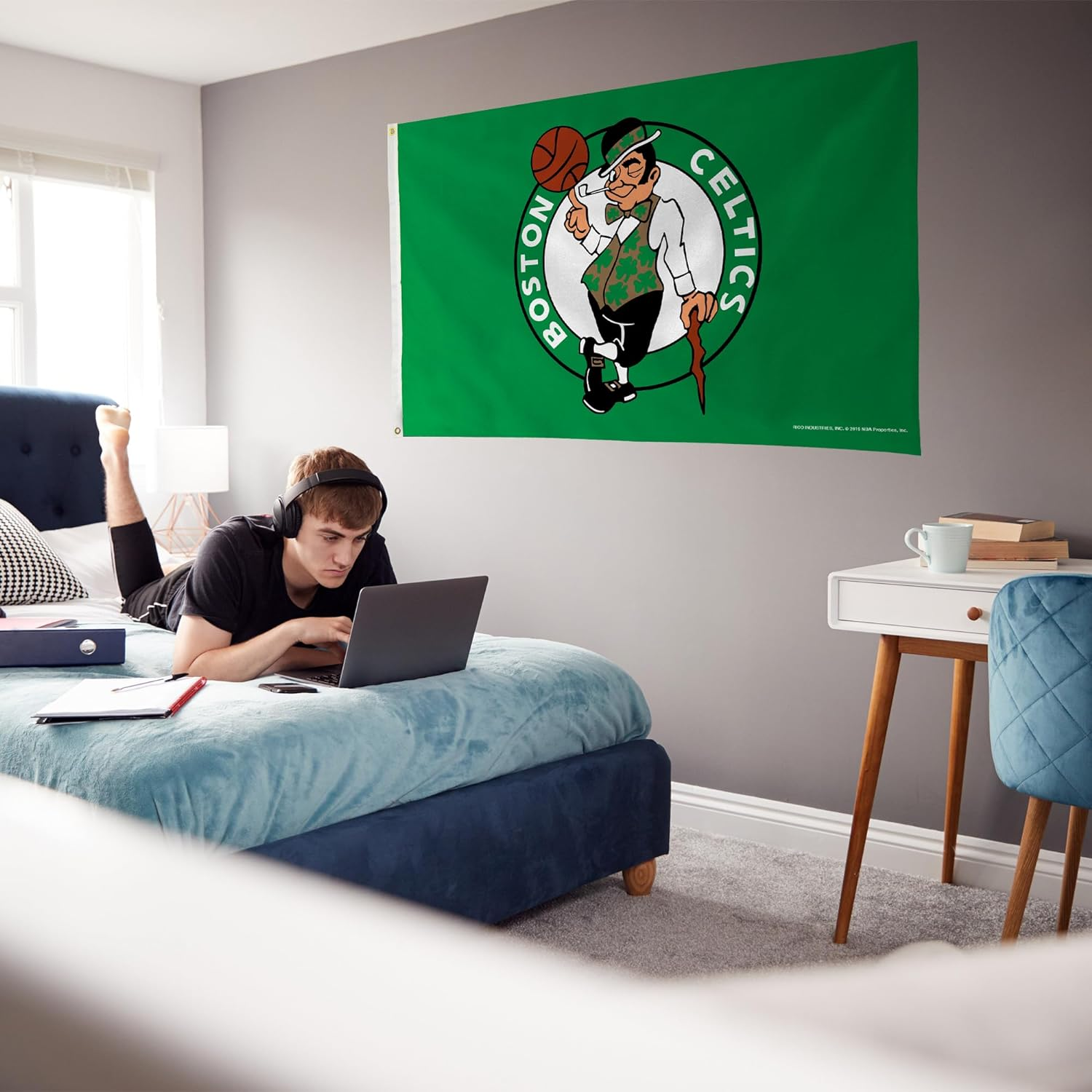 NBA 3-Foot by 5-Foot Single Sided Banner Flag with Grommets image number 5
