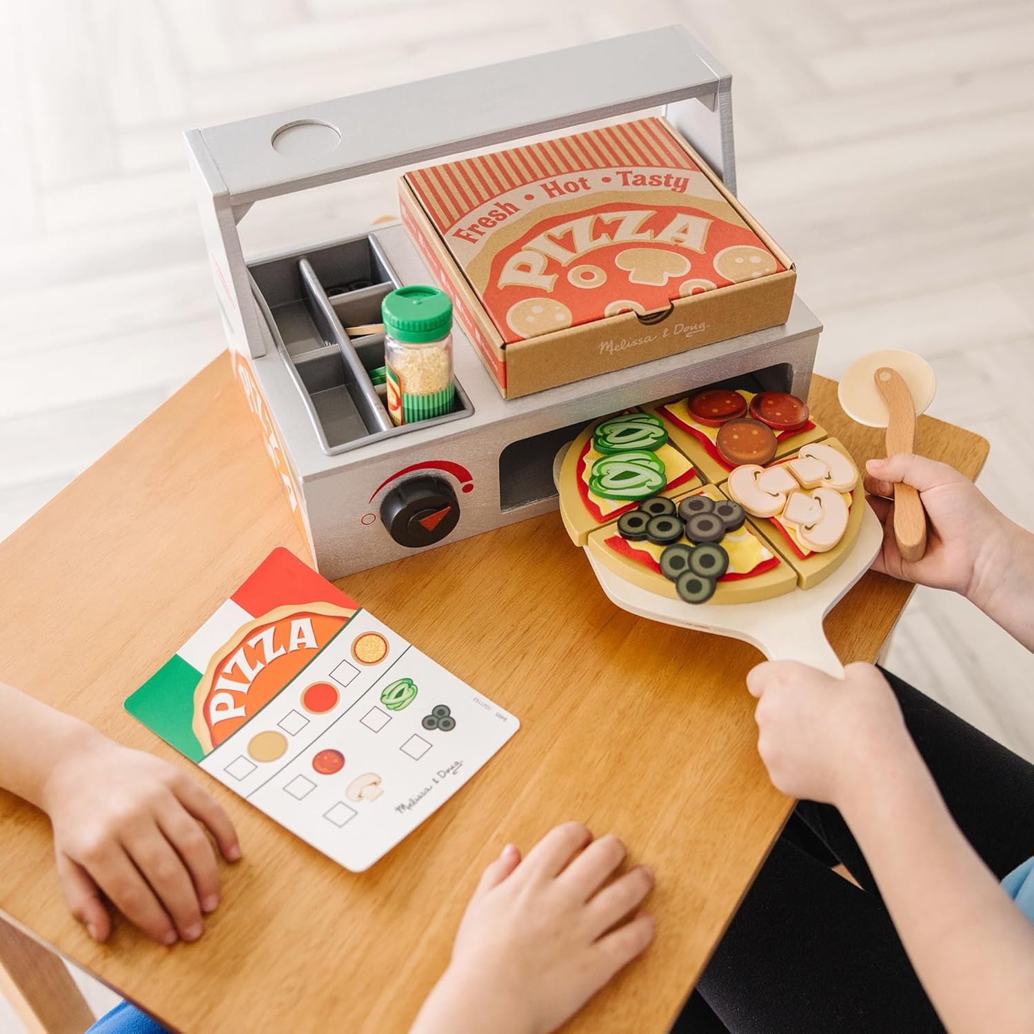 Melissa & Doug Top & Bake Wooden Pizza Counter Play Set &ndash; 34‑Piece Pretend Pizza Shop with Oven, Menu & Money &ndash; Ages 3+ image number 2