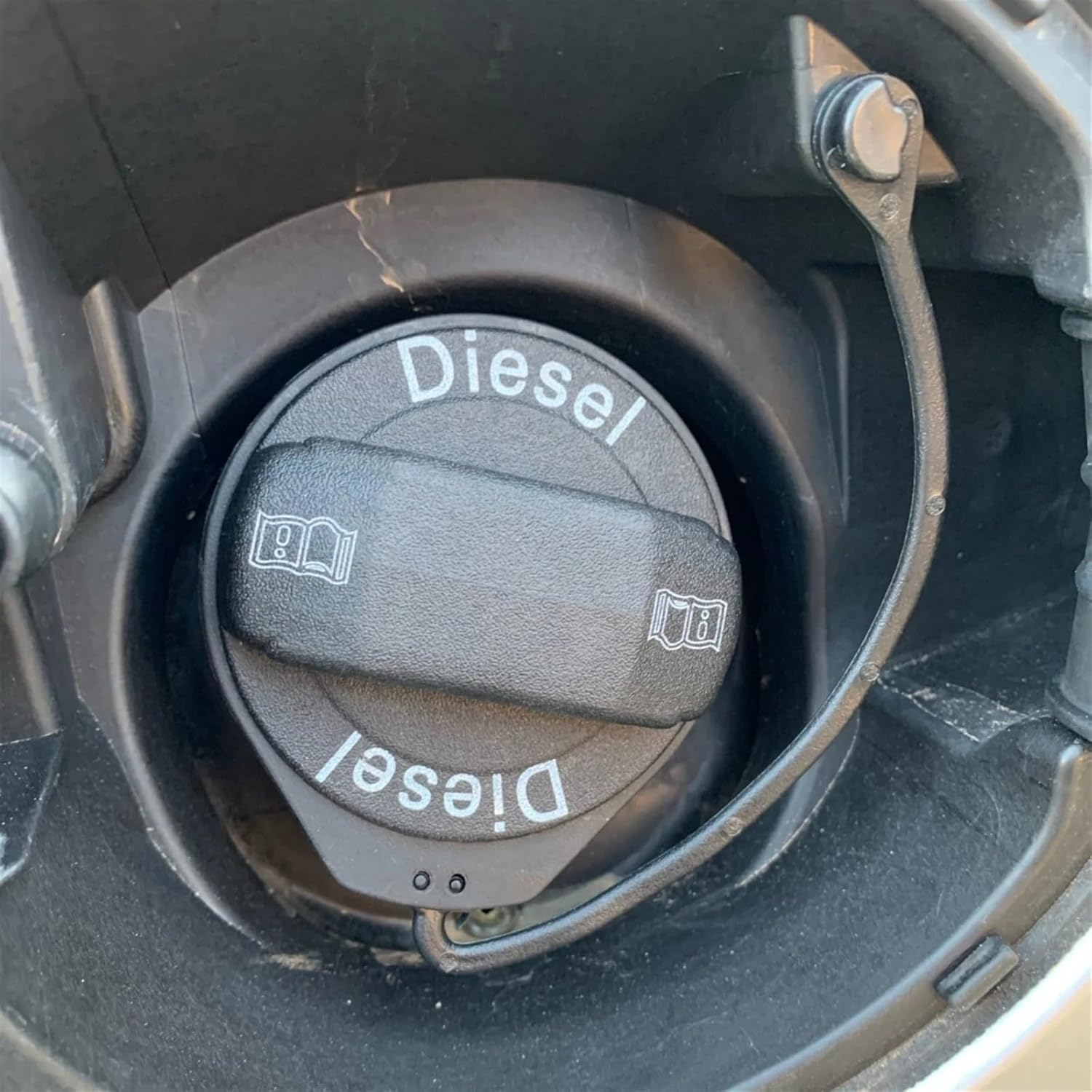 Oil Fuel Cap Tank Cover Line, for Audi, A3 8P A3 8L A4 B6 A4 B7 A4 B8 A5 SPORTBACK A6 C5 A6 C6 A6 C7 A6 4G A8 D3 Q7 4L Q8 A3 Fuel Tank Cover Rope(Rope) image number 2