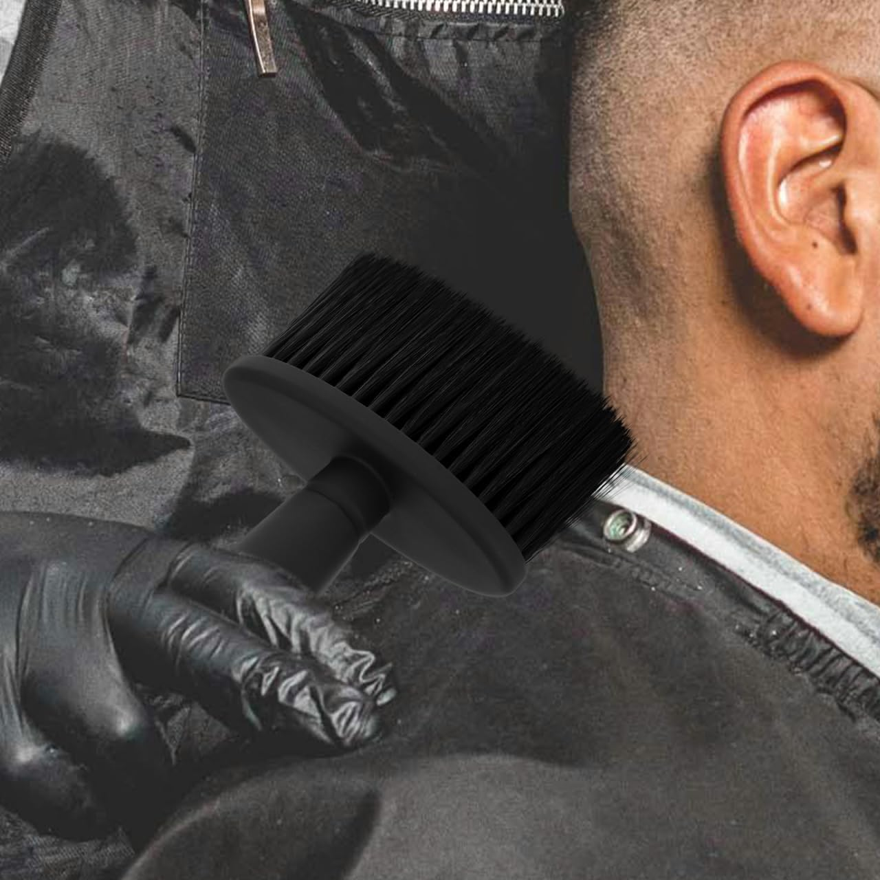 NOLITOY Neck Sweeping Comb Hair Duster Brush with Soft Bristles Ergonomic Handle for Comfortable Use Hair Cleanup Tool for Home and Salon Styling image number 4