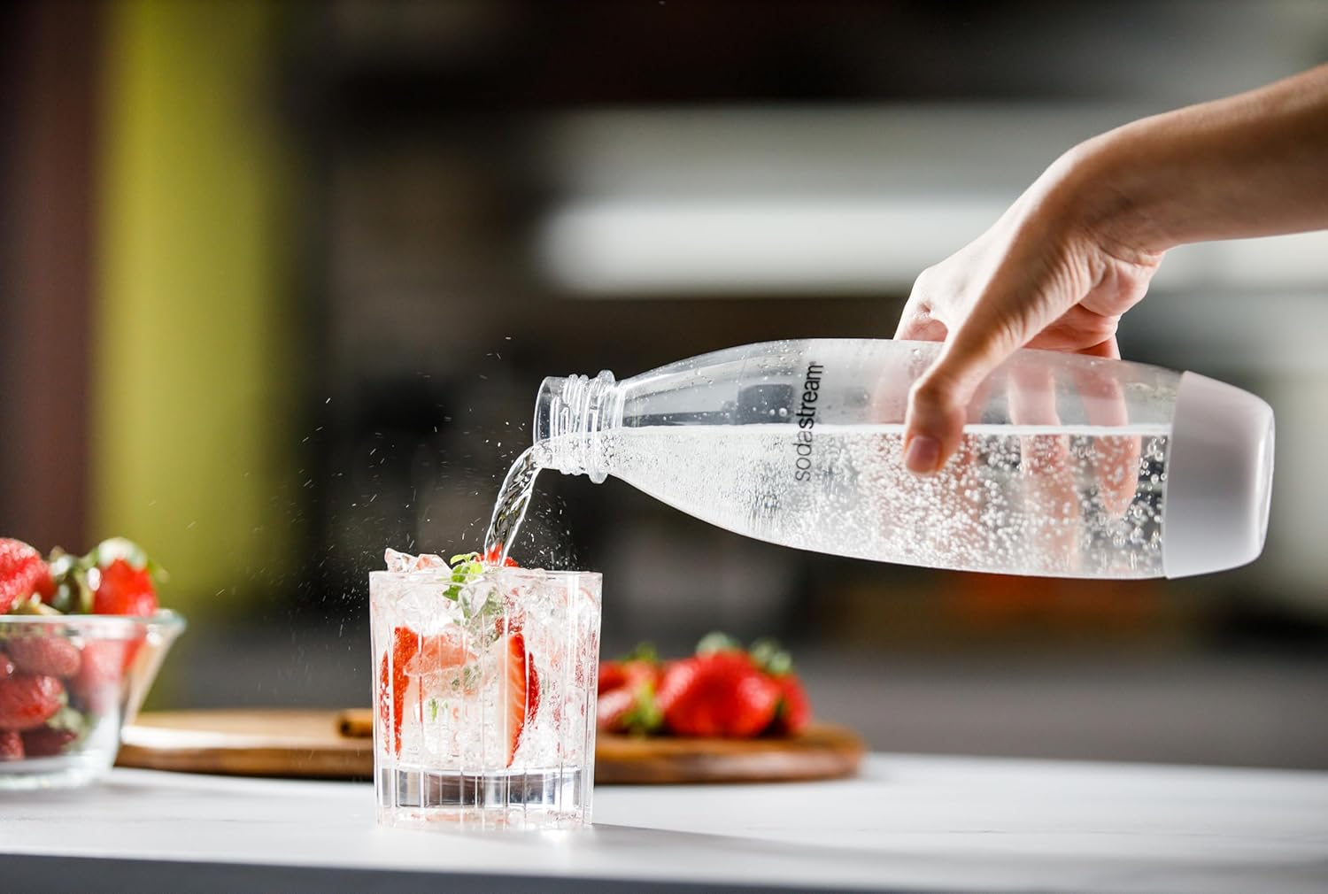 Sodastream 1100958011 1-Liter Carbonating Bottle, Black, 2-Pack image number 2