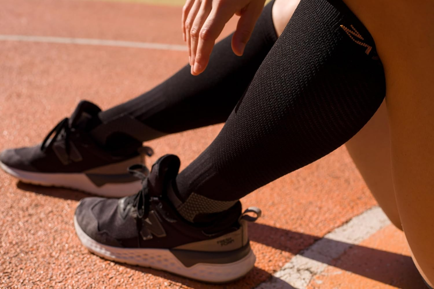 Knee-High Graduated Compression Socks, Plantar Fasciitis Socks for Men & Women, Sports Compression Socks, 20-30 Mmhg image number 2