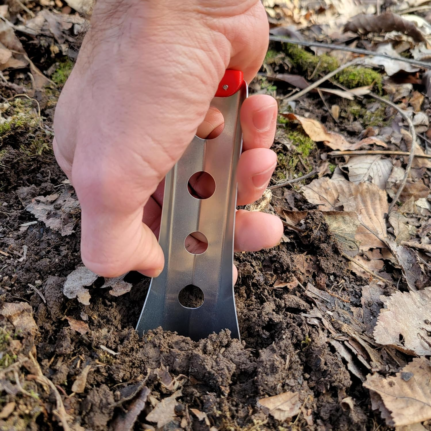 Ultralight Backpacking Trowel, 0.48 Oz (13.5G) Red - Grass Green image number 4