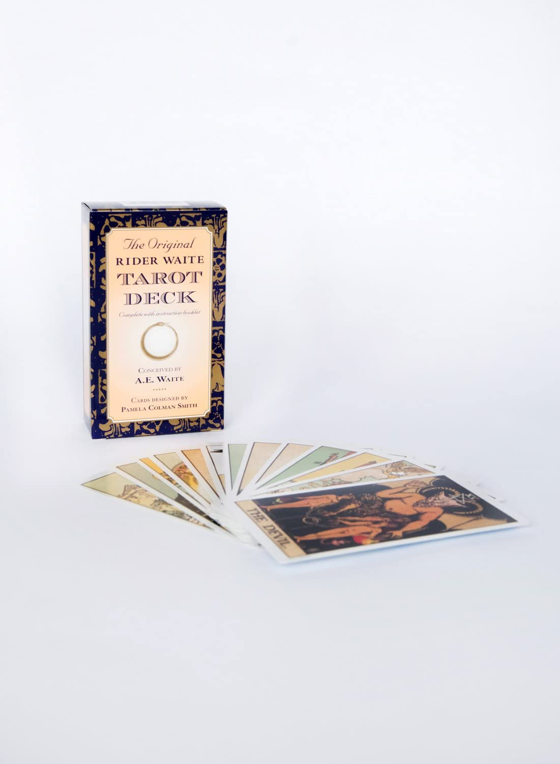 The Original Rider Waite Tarot Deck: 78 Beautifully Illustrated Cards and Instructional Booklet image number 3