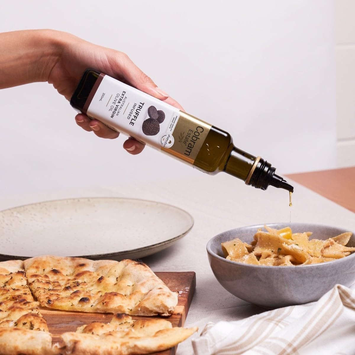Cobram Estate Truffle Infused Olive Oil 250 Ml image number 1