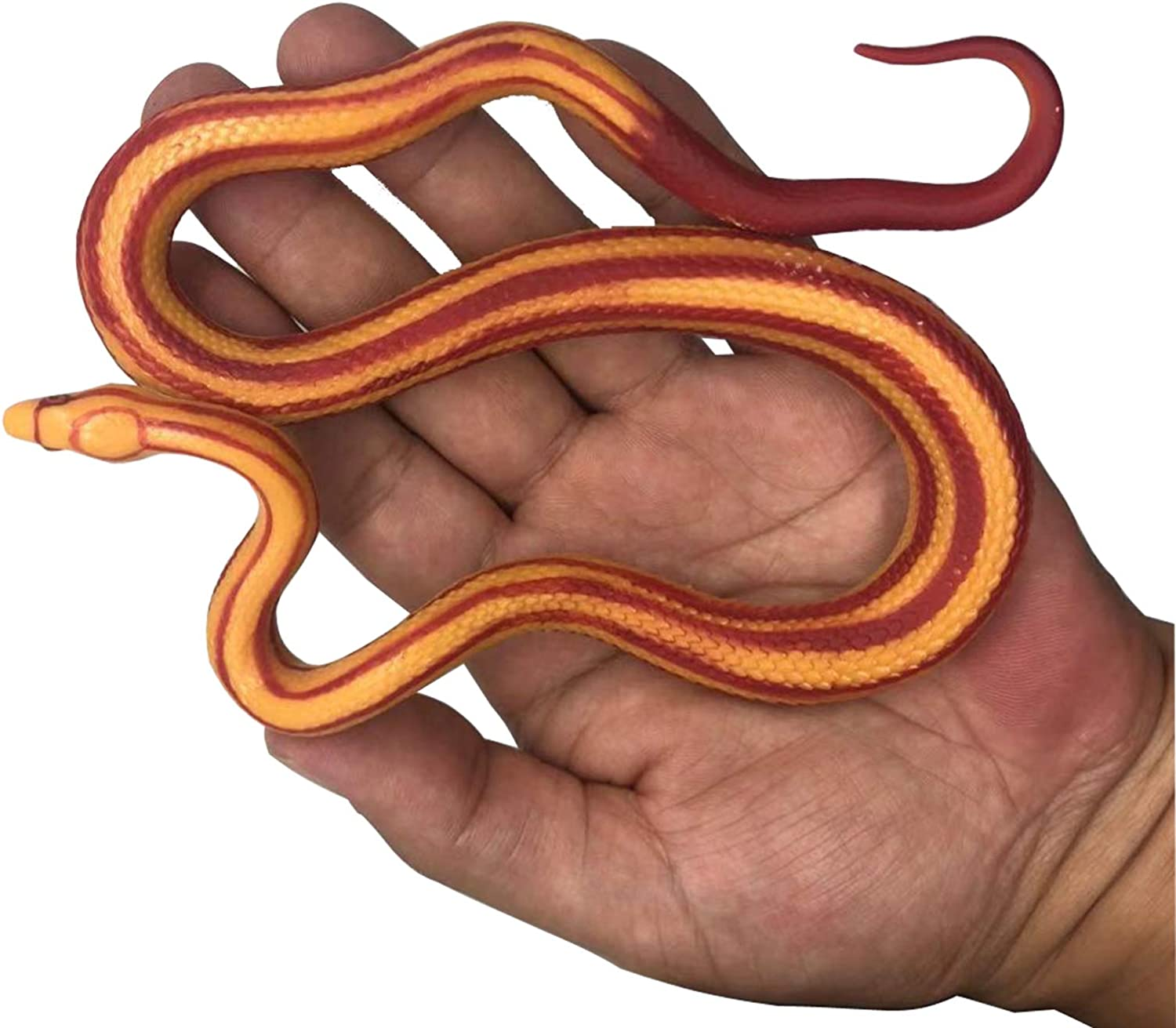 Realistic Rubber Fake Corn Snake Toy for Garden Props and Practical Joke image number 2