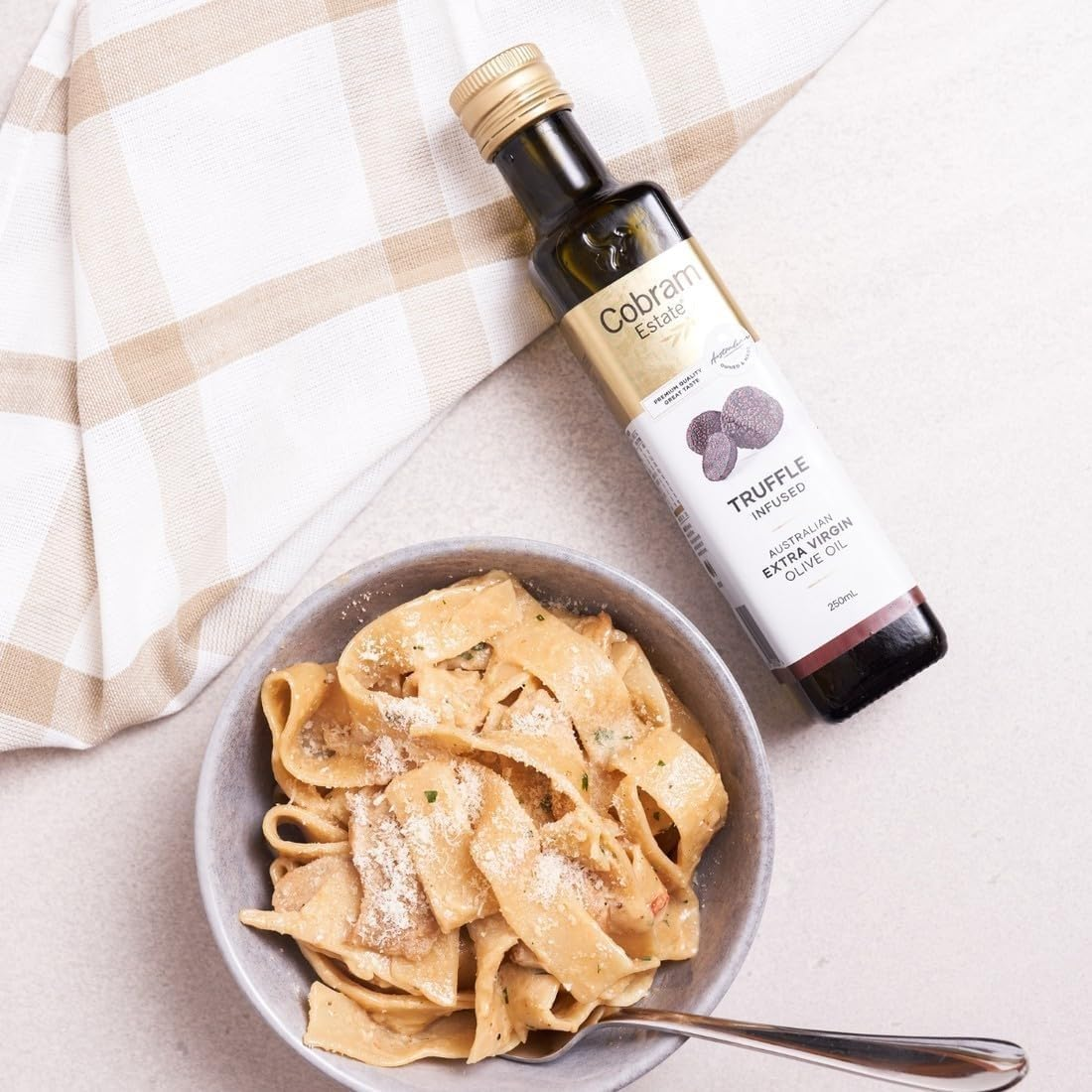 Cobram Estate Truffle Infused Olive Oil 250 Ml image number 5