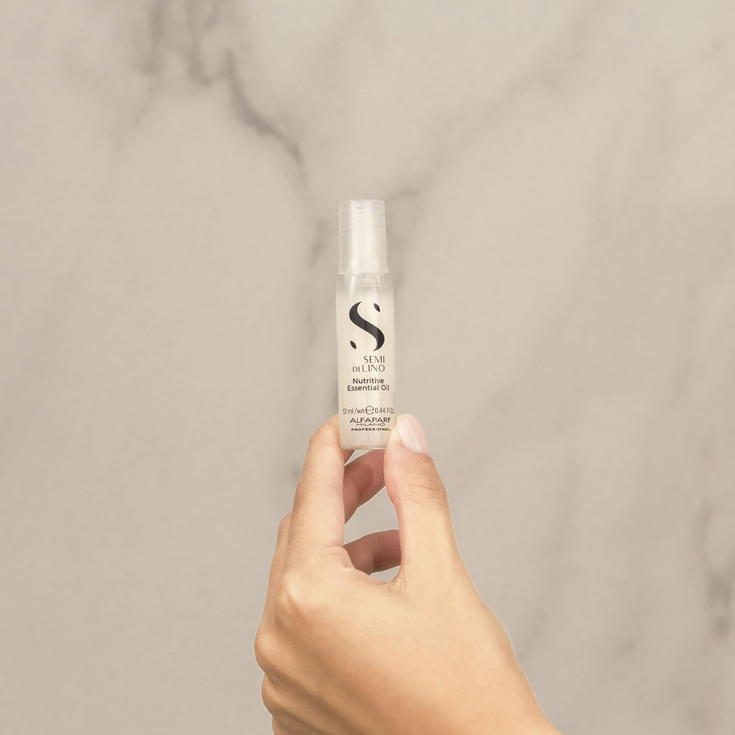 Alfaparf Milano Semi Di Lino Moisture Nutritive Essential Oil - Hair Oil for Dry, Frizzy Hair - Nourishing and Moisturizing - 6 X 0.44 Oz image number 4