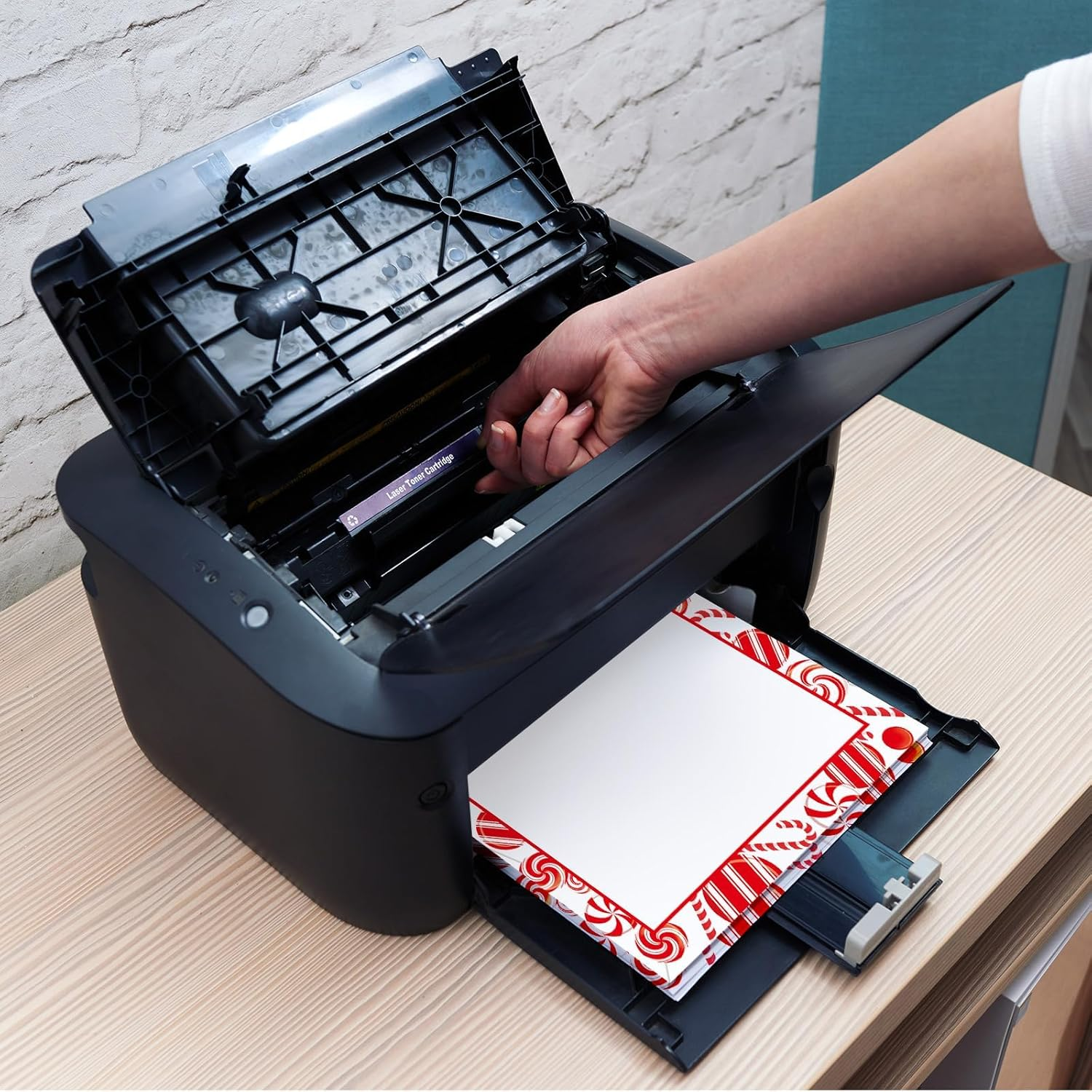 50 Pcs Peppermint Party Letterhead with Envelopes Candy Cane Christmas Border Computer Paper Stationery Paper for Note Letters to Santa Invitations Office School Printing 8.5 X 11 In