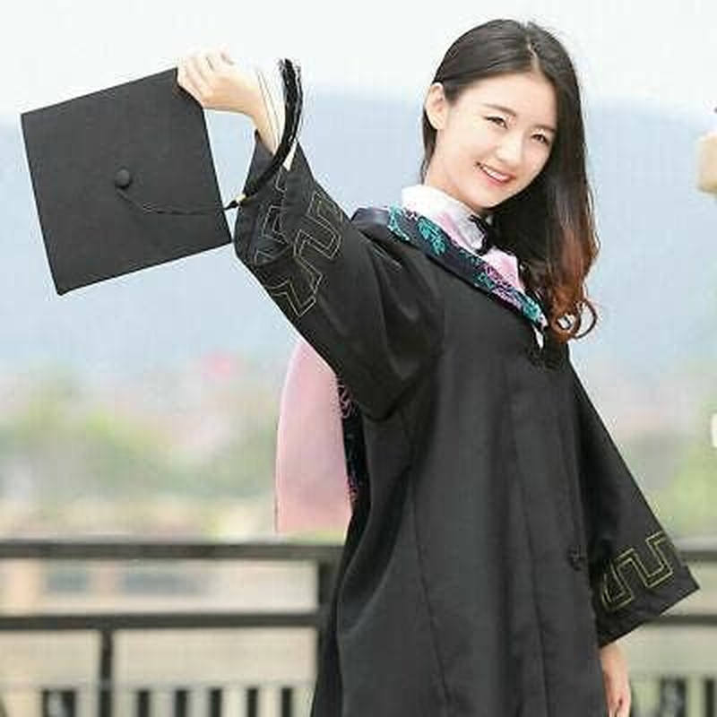 AIMALL Black Mortarboard Graduation Hat, Unisex Academic Cap for Bachelor, Master, Doctor, or Chancellor Ceremonies with Tassel image number 5