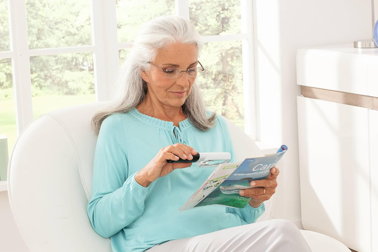 ESCHENBACH 1511-2 LED Wide Light Loupe, 3 Times, 2.4 Inches (60 Mm) Diameter image number 4