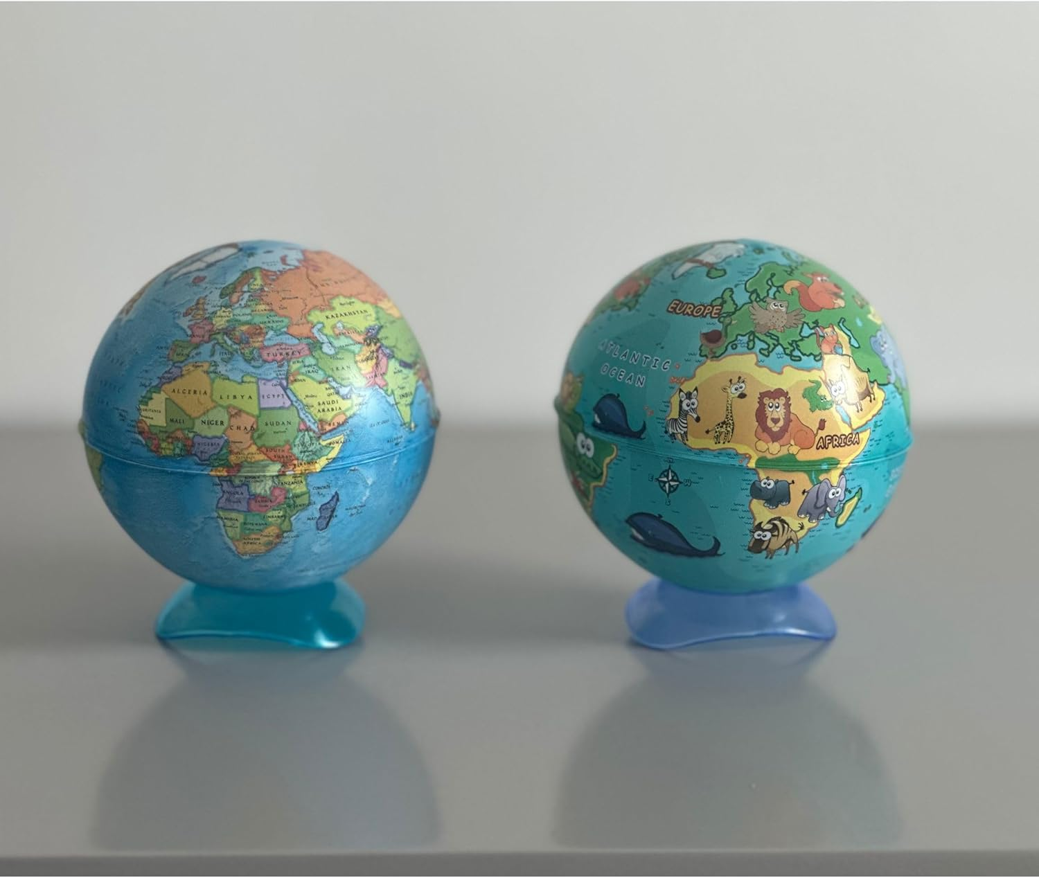 EXERZ 10CM Mini Globe (Wild Animal), with Pencil Sharpener Build in - English Map image number 5