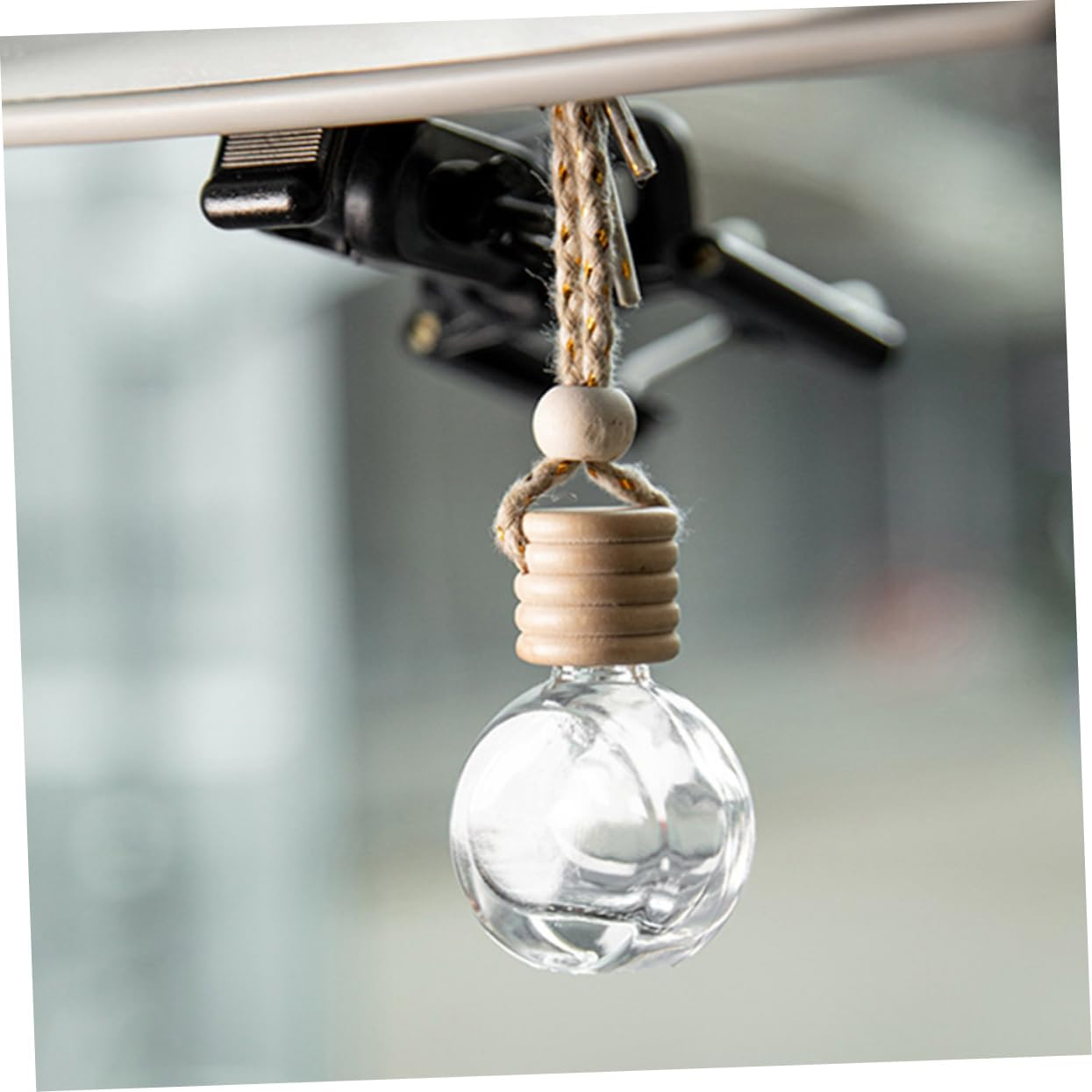 STOBAZA 4Sets Car Essential Oil Diffusers Air Freshener Oil Diffuser Hanging Perfume Bottles for Car 10Pcs*4 image number 4