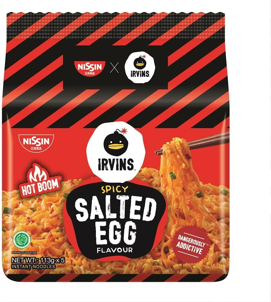 Nissin Irvins Spicy Salted Egg Flavour Instant Noodles Delight Mee Pok Quick Meal 113G X 5 Pack image number 1