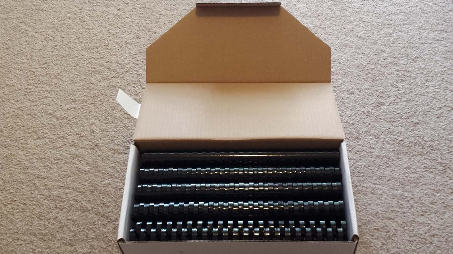 25Mm Plastic Binding Combs - Black, 20 or 21 Ring, Pack of 50 image number 1