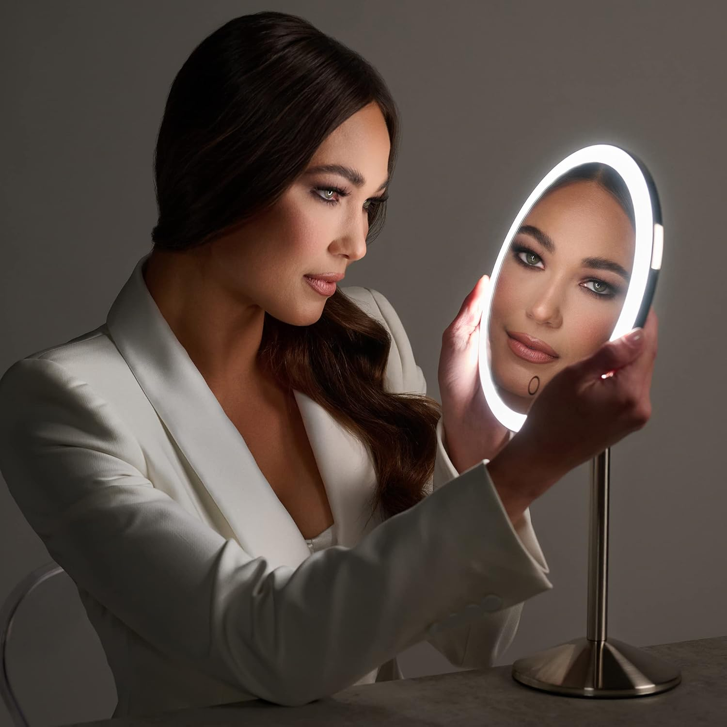 Ilios Lighting Cordless Bright LED Makeup Mirror with Lights and 5X Magnified Mirror with Long-Lasting Rechargeable Battery Perfect for Vanity (5X) image number 2