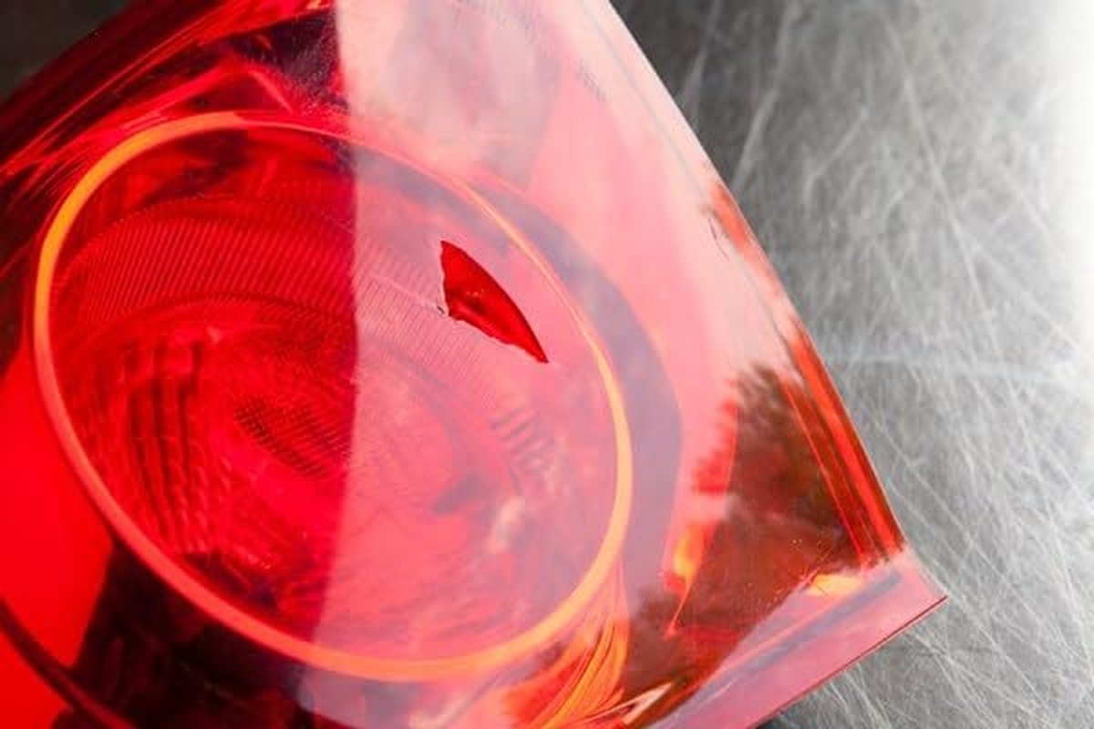 3M Auto High-Strength Lens Repair Film, 3.5 in X 7.75 In, Assorted Sheets: Red/Amber/Clear, Weatherproof & Airtight Seal, Flexible Film Repairs Flat or Curved Lenses on Truck & Car Lights (03345) image number 4