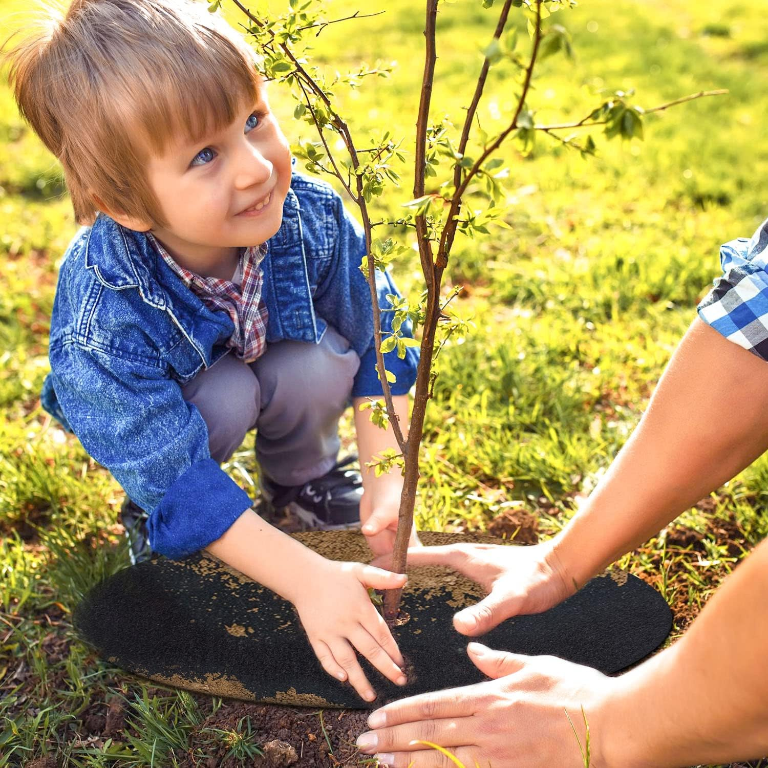 8 Pack Non-Woven Tree Mulch Ring, 16.5 Inch Degradable Tree Protector Mat Reusable Tree Weed Barrier Mat for Weed Control Root Protection image number 2