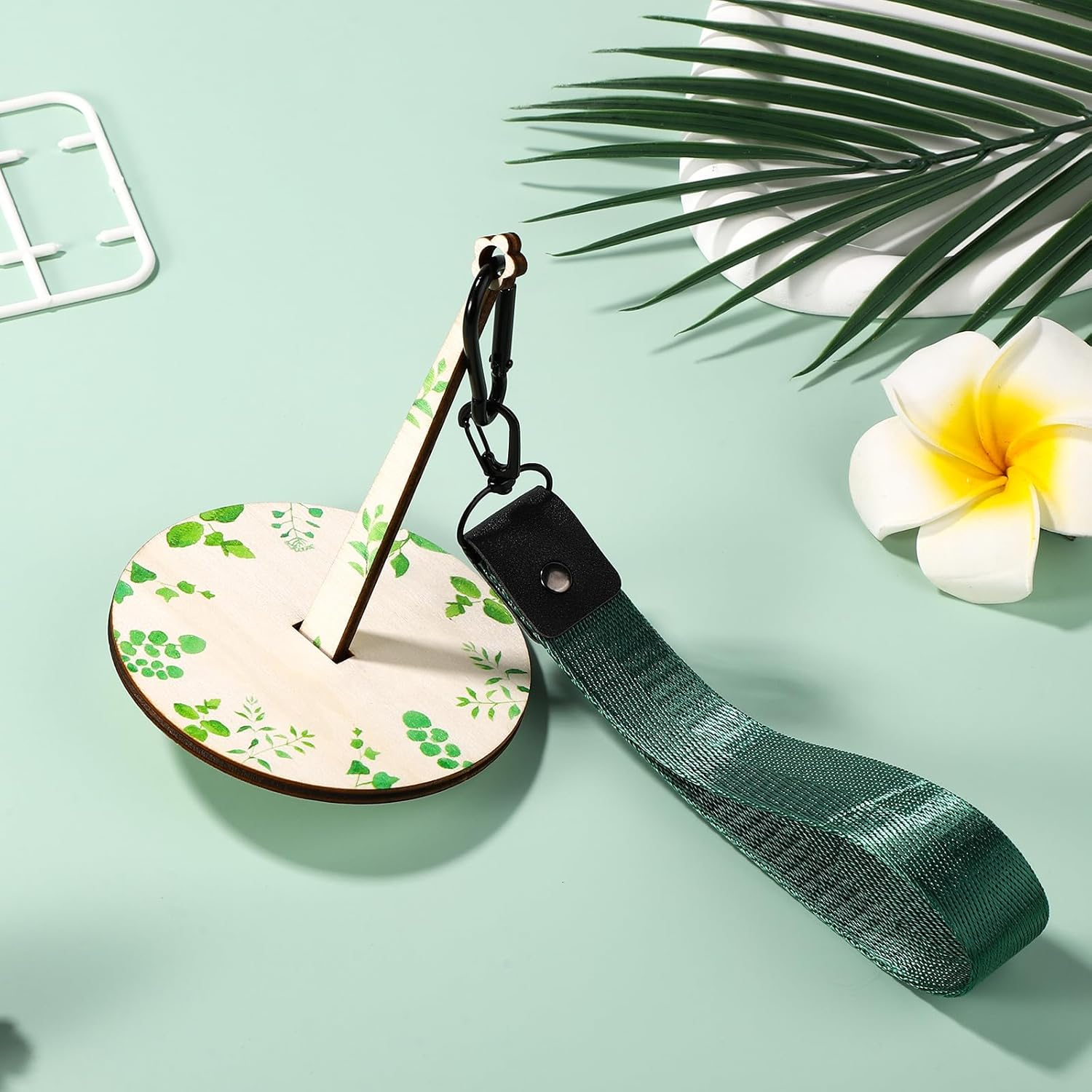 Portable Wrist Yarn Holder, Wooden Hanging Yarn Ball Minder with Wristband Wood Yarn Spinner Yarn Organizer Stand Prevent Tangling & Misalignment for Crochet Knitting Supplies Craft Lover image number 5