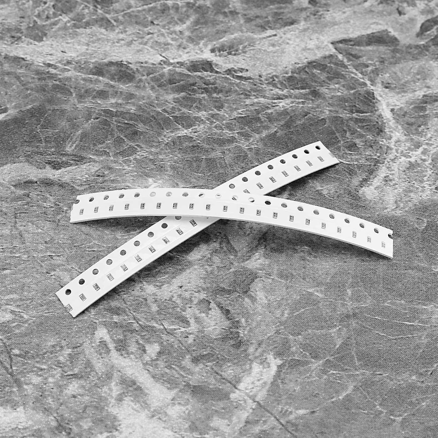 660Pcs 0603 Chip Resistor 0603 Resistor Kit SMD Chip Fixed Resistor Electronics Resistor Chip for TV LCD Monitors Radios Stereos Repairing image number 2