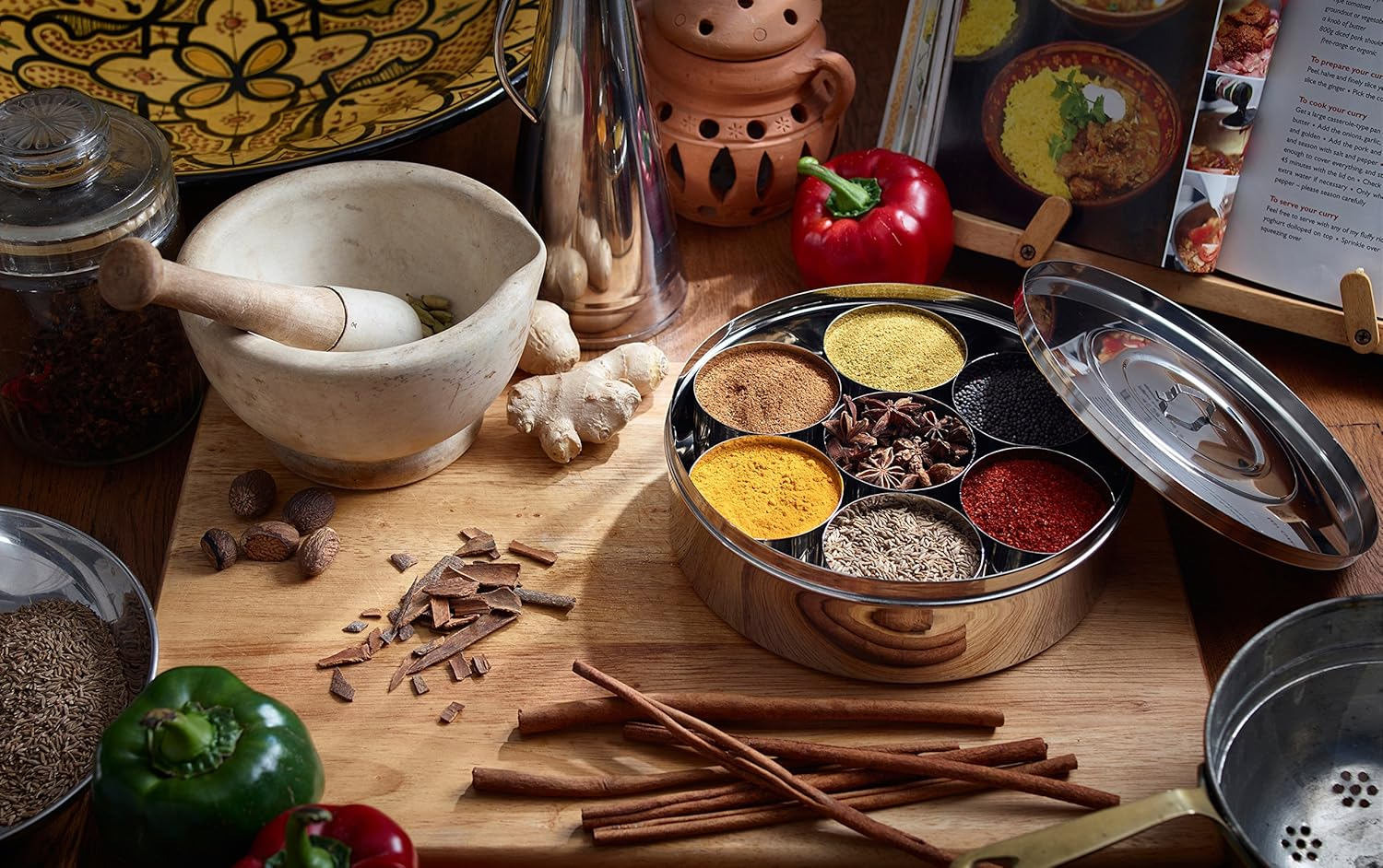 7116 Spice Box/Masala Dabba with 7 Comparments and 2 Stainless Steel Lid, 22 Cm, Silver image number 2