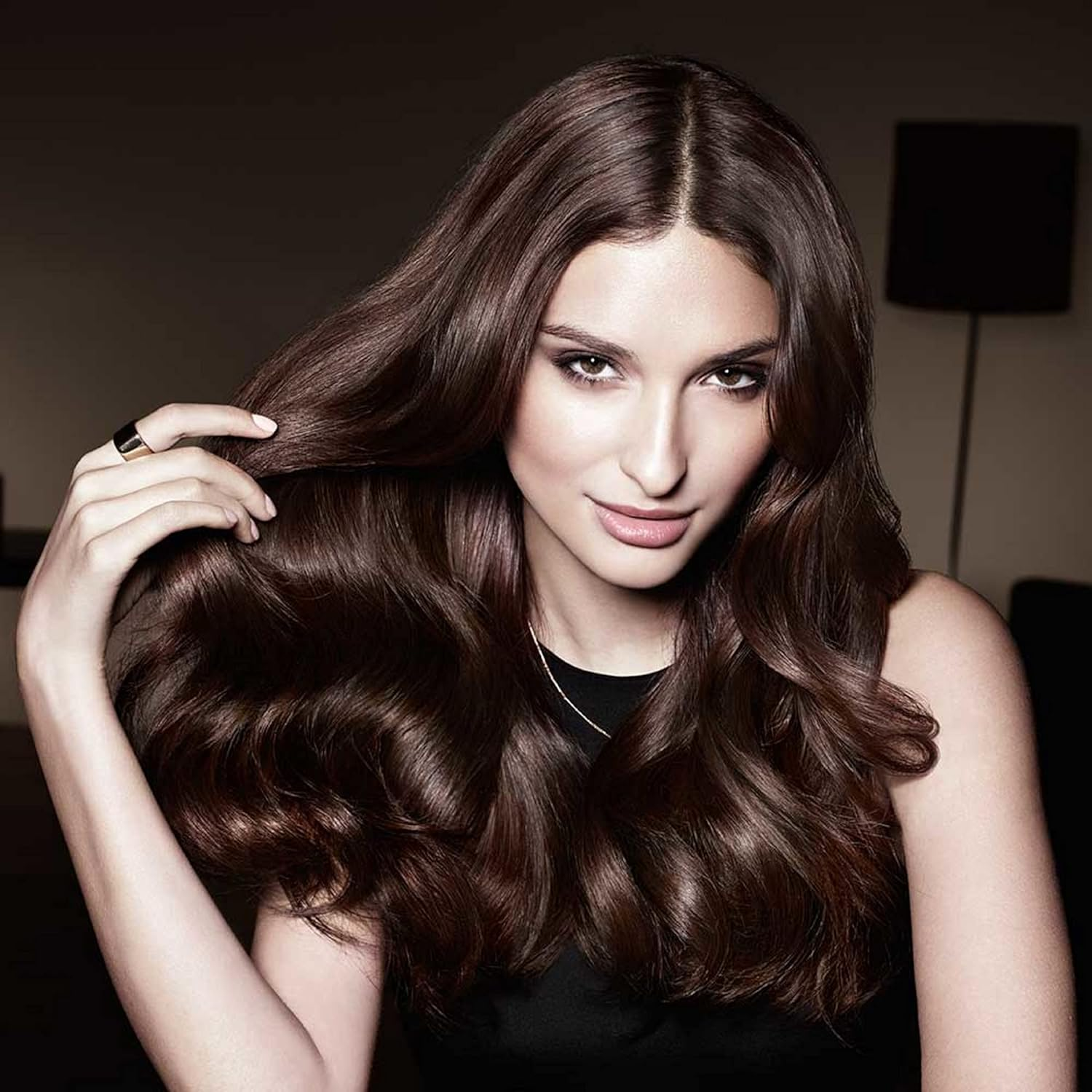 Tresemm&eacute; Shampoo, Fullness Volume and Lift with Pro Vitamin B5, 900Ml image number 6