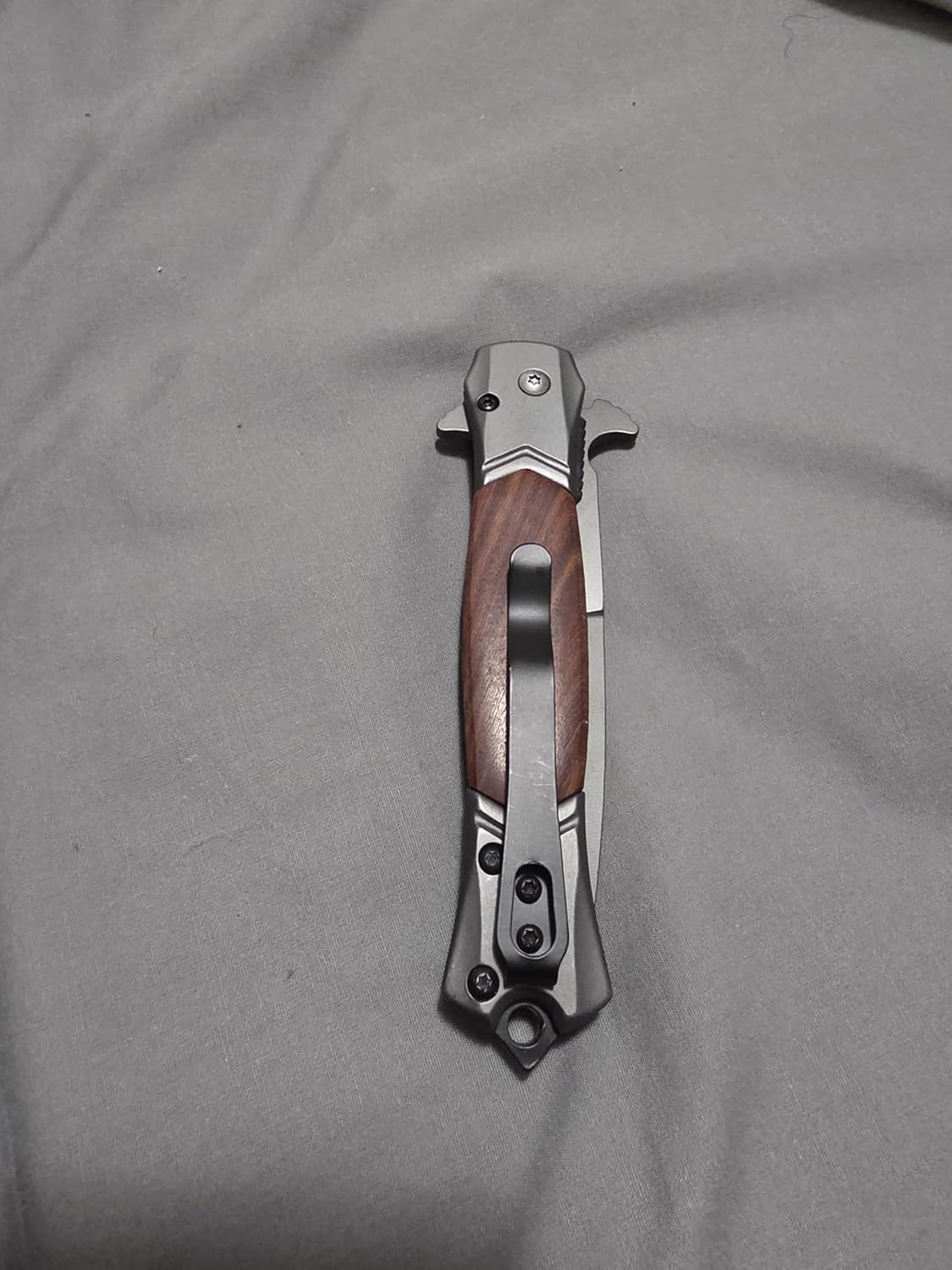 Folding Pocket Knife &ndash; Lightweight Camping, Hunting & Fishing Companion, Sharp Stainless Steel Blade, Ergonomic Handle, Compact EDC Outdoor Tool image number 4