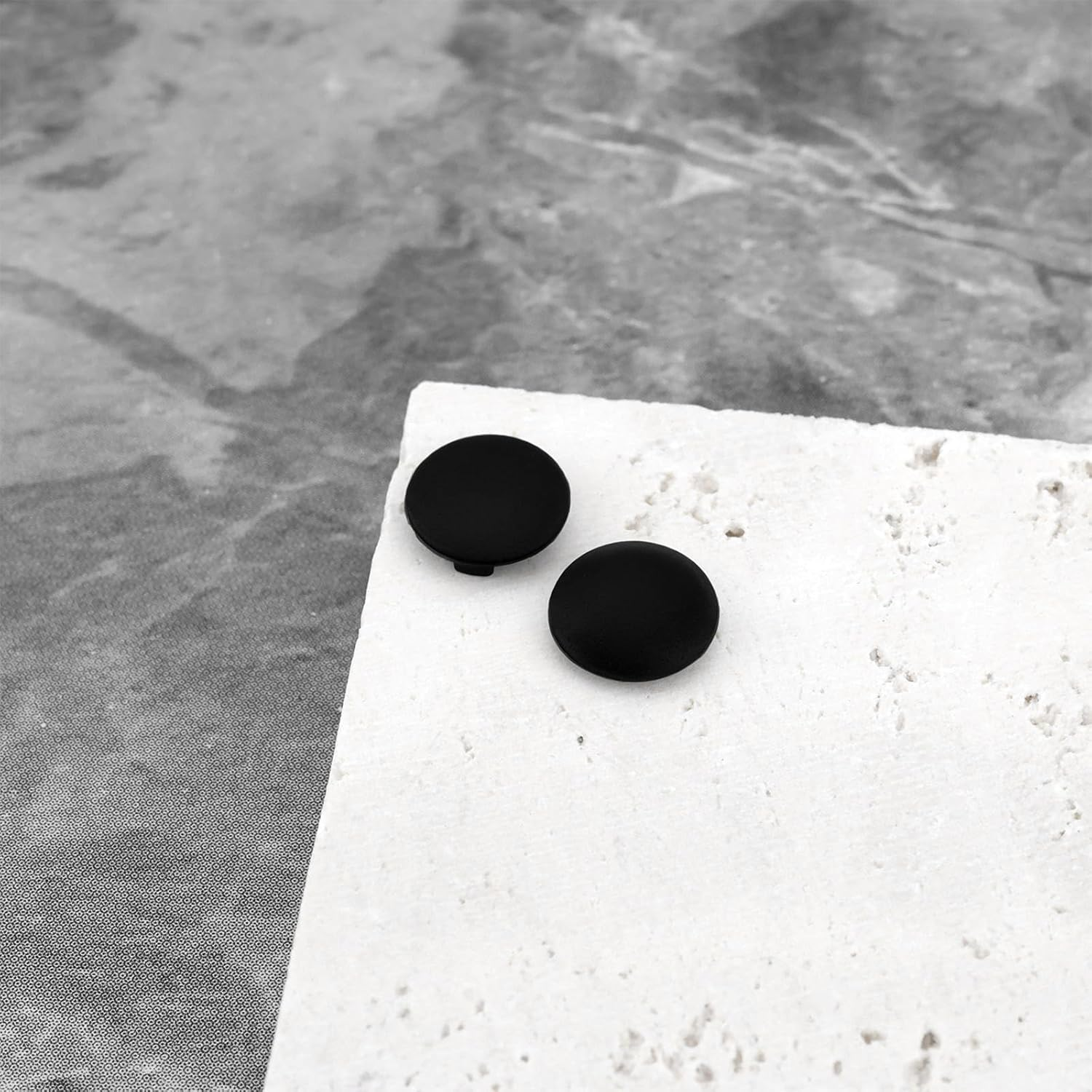 SING F LTD 4Pcs Rubber Feet Bottom Case Feet Compatible with Microsoft Surface Laptop 3 Compatible with Laptop 4 Compatible with Laptop 5 (Black) - Grey image number 6