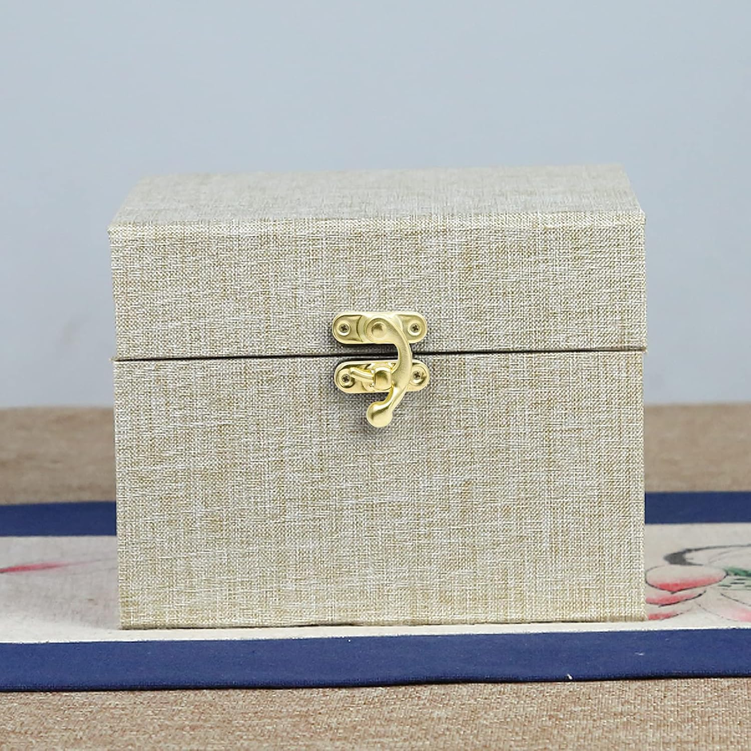 10 Pcs Antique Latch Hook, Antique Jewelry Box Latch, Antique Right Latch Hook with Screws for Wood Jewelry Box Toolbox Suitcase Case (Gold) image number 4