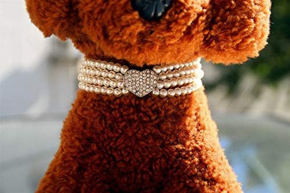 Dog Necklace Collar with Four Rows of Imitation Pearl Fancy Dog Collar Adjustable Dog Pearl Collar for Dog Cat (White, M)