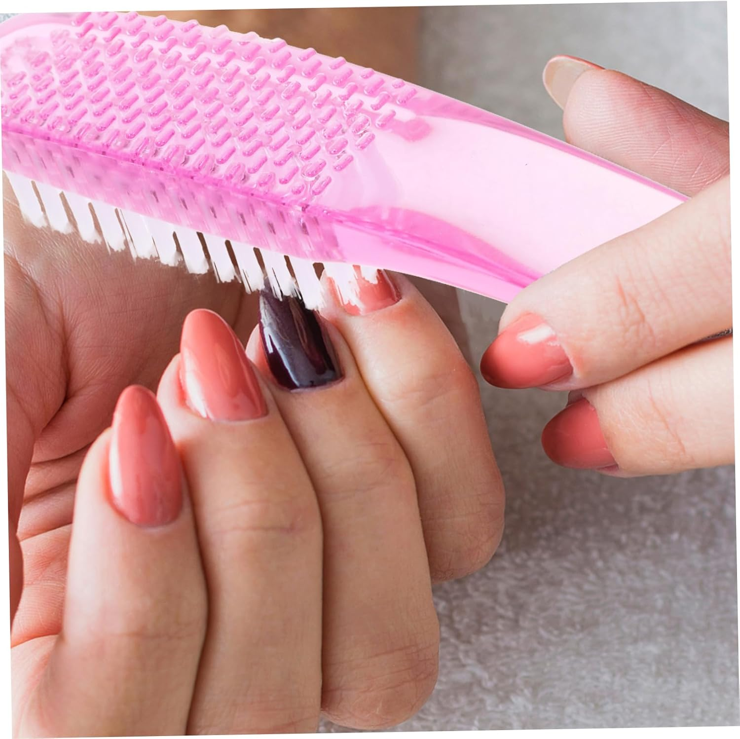 Beaupretty 2Pcs Sturdy Plastic Nail Brush for Fingernails Cleaning Brush Nail Dust Manicure Supplies Handle Grip image number 6