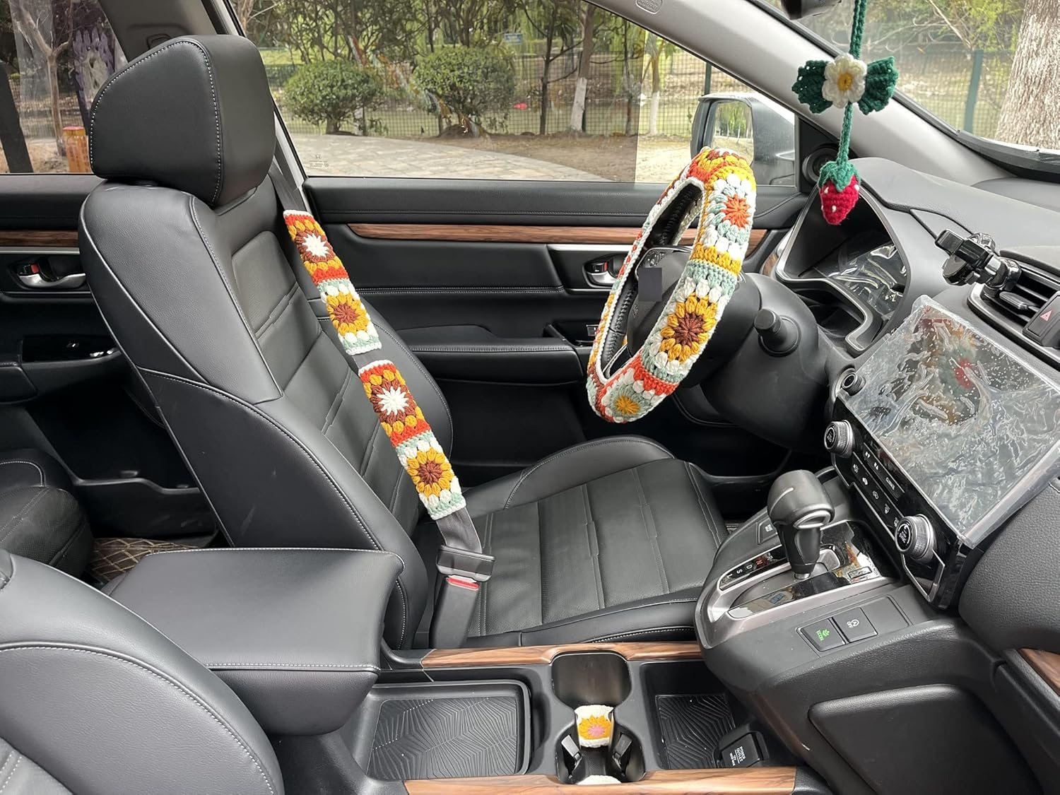Steering Wheel Cover,Handmade Crochet Rainbow Sunflower Granny Square Steering Wheel Covers (Wheel Covers+2Belt Covers+2Car Coasters+Strawberry) image number 5