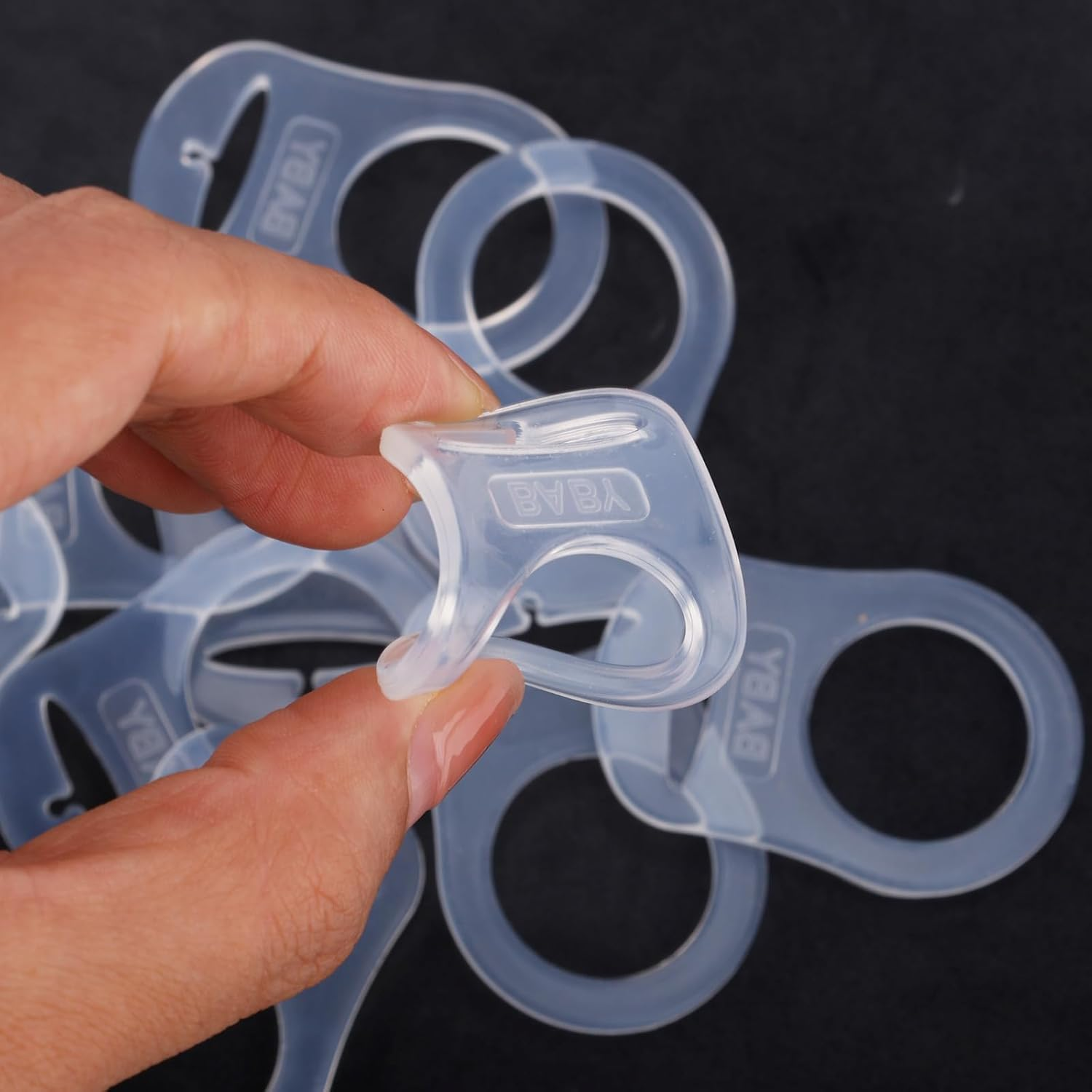 10Pcs Baby Nipple Clips Adapter Rings, Premium POM Holder Clips Newborns Universal Fit for Nipple Holder & Dummy Soother(Transparent) image number 1