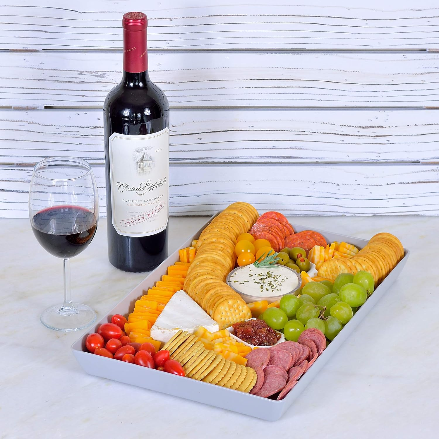 Youngever 3 Pack Plastic Serving Trays, Serving Platter for Parties, Sturdy ABS Material, 15 Inch X 10 Inch (Grey) image number 4