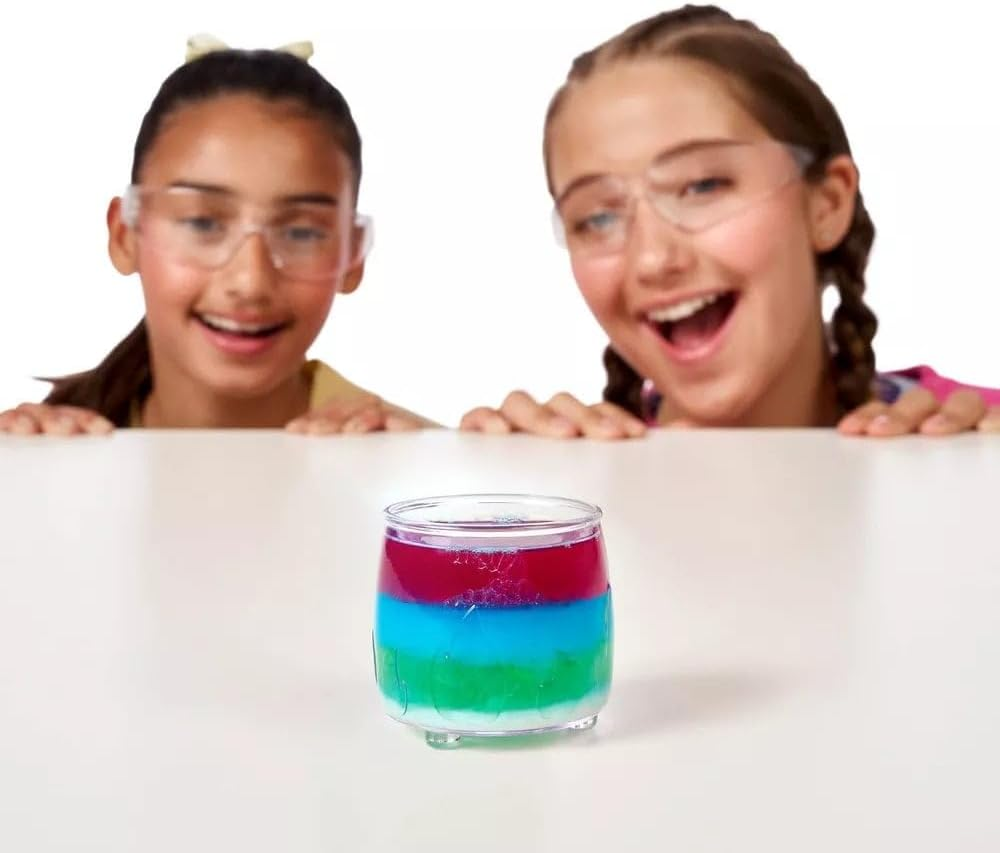 Magic Mixies Magic Potion Kit. Children Can Follow Their Spell Book and Mix Ingredients to Create over 70 Magic Potions. Make Potions That Fizz, Bubble and Magically Change Form! image number 4