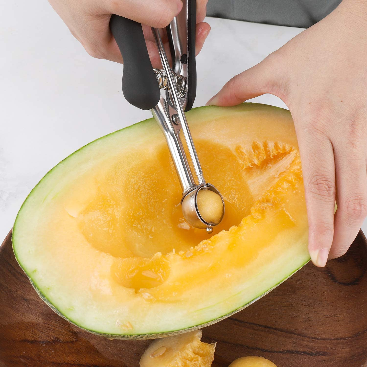 TJ POP Small Cookie Scoop Set - 3 Pcs Include 1 TSP / 2 TSP / 3 TSP Cookie Dough Scoops Ice Cream Scoopers, 304 Stainless Steel Cookies Scoops for Baking, Good Soft Grips, Quick Trigger Release image number 3