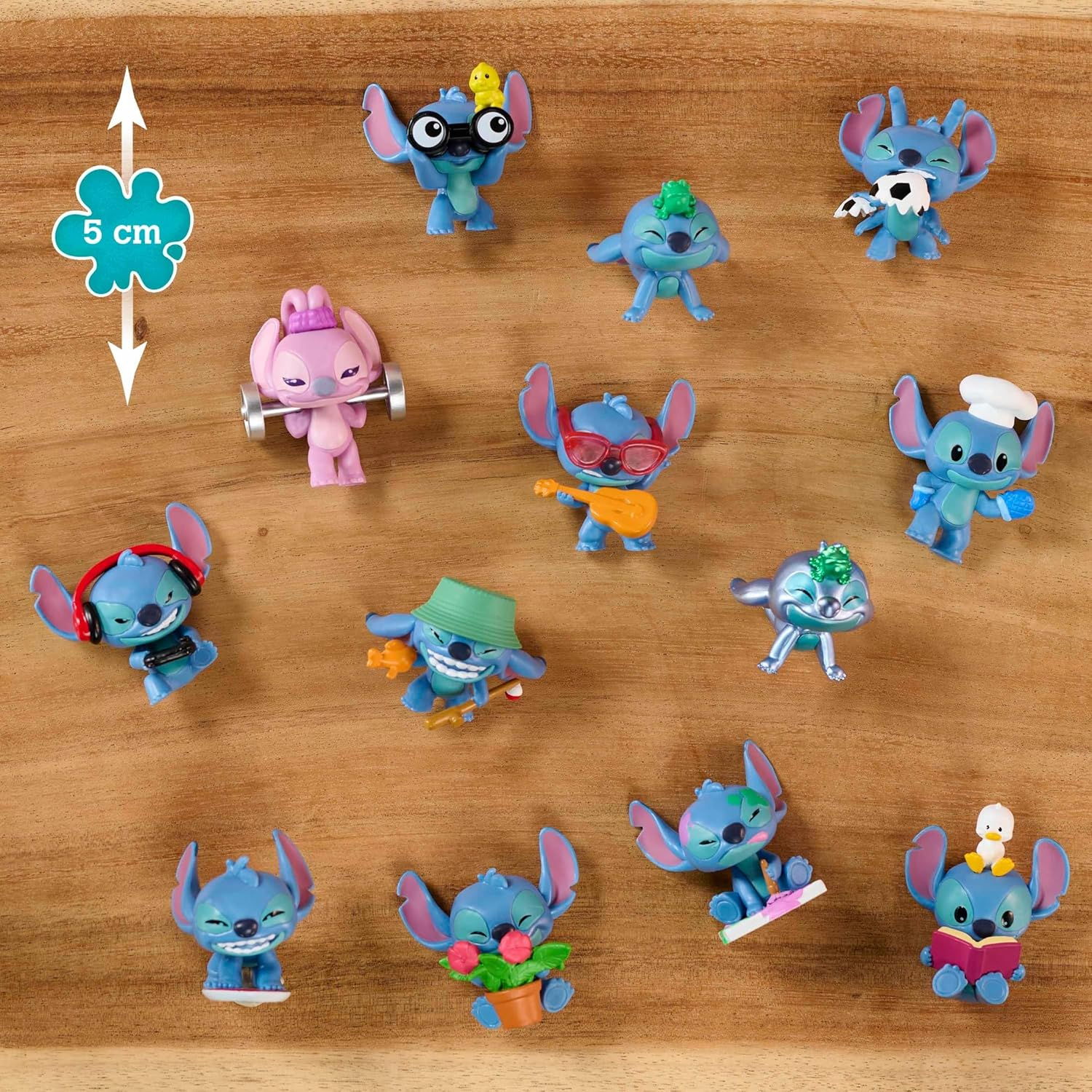 Stitch Collectible Mini Figure Capsules S4 image number 1
