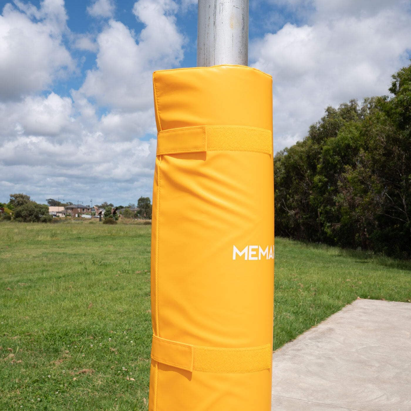 MEMAX Wrap-Around Safety Pole Pad Post Padding image number 1
