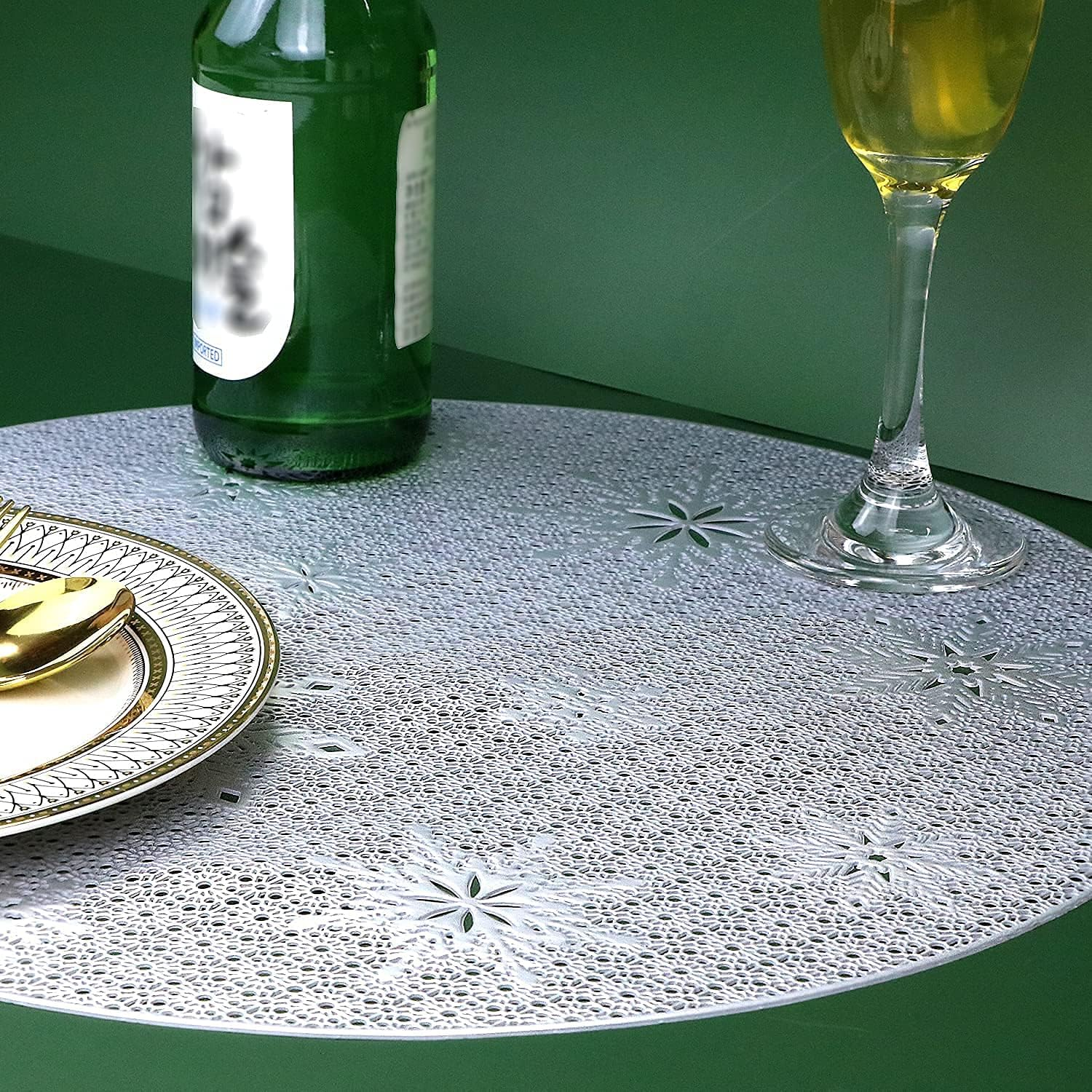 Round Silver Christmas Placemats for Dining Table Mats Set of 4 Wipeable Snowflake Placemats for Kitchen Table Plastic Soft PVC Place Mats Durable Heat Resistant Non-Slip Washable Table Mats 15" image number 4