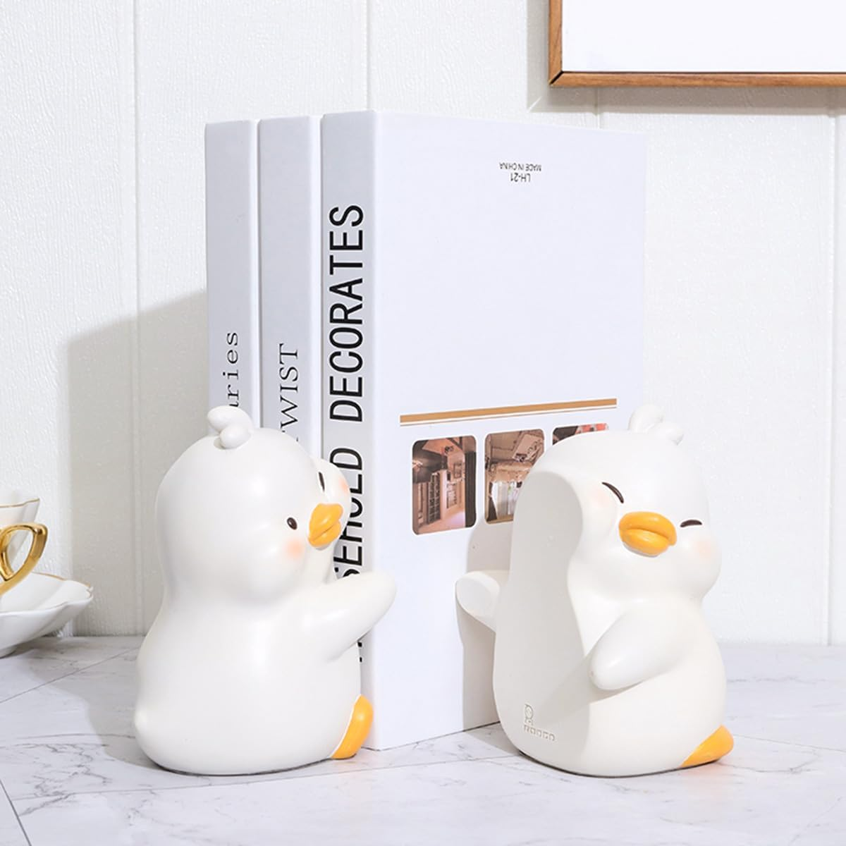 Cute Hug Ducks Decorative Bookends, Unique Book Ends to Hold Books Creative Resin Book Holder Stopper for Home Office Desk Bookshelf Decoration image number 6