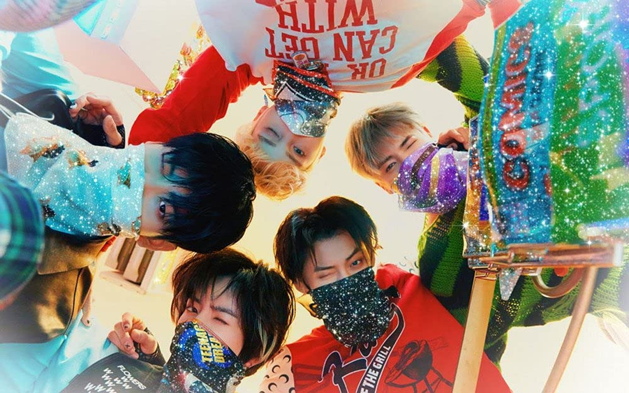 TXT Chaos Chapter : Fight or Escape 2Nd Album Repackage Fight Ver Cd+88P Photobook+24P Lyric+1P behind Poster+1P Card+2P Sticker+1P Post+1P Ar+1P Os+1Ea Cut-Out Board+Tracking image number 2