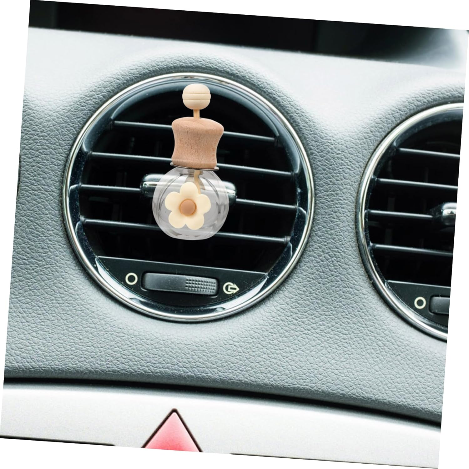 Essential Oil Sprayer Dispenser Car Perfume Diffuser Bottle Refillable Car Air Freshener Empty for Auto Interior image number 4