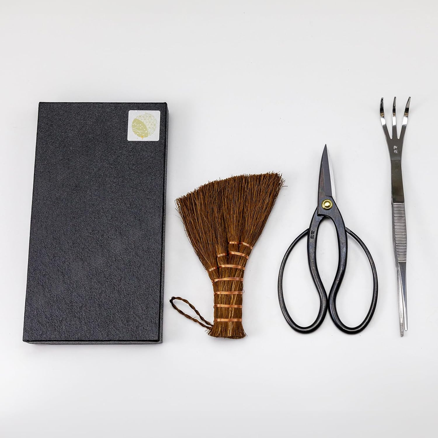 Wazakura 3PCS Japanese Bonsai Kit Garden Tool Starter Set Made in Japan, Scissors + Stainless Tweezers with Rake + Chinese Broom, Japanese Gardening Beginner Kit - Traditional Model image number 3