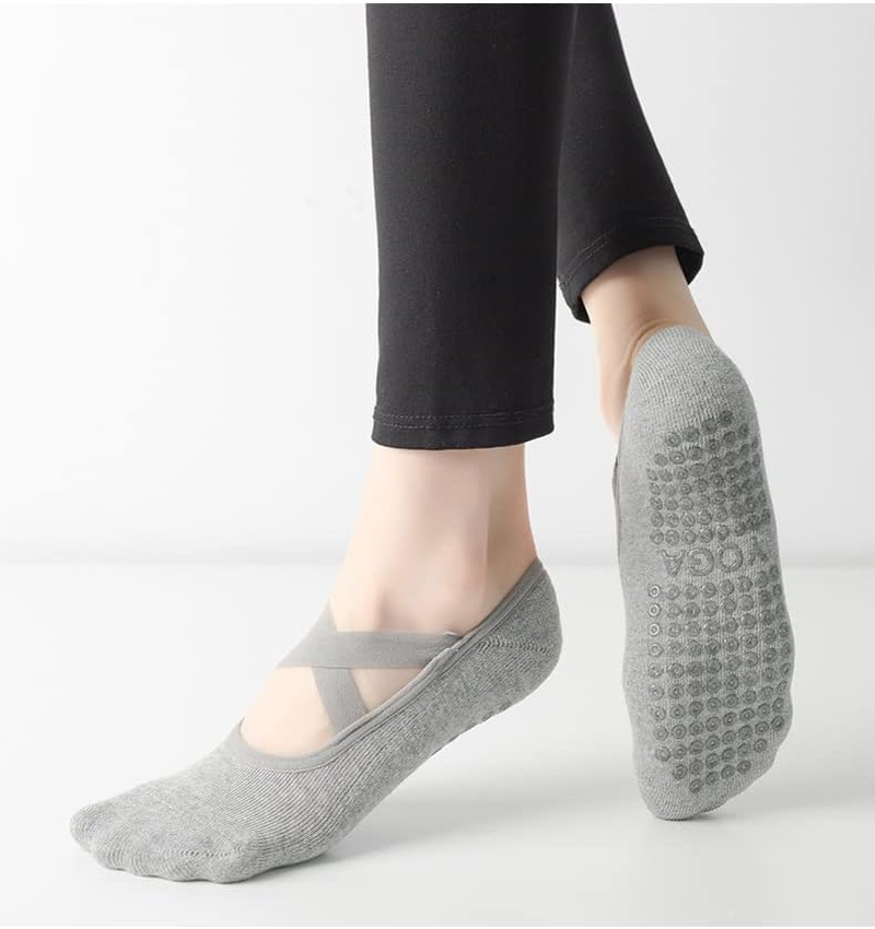 Squishy Dot 3 Pairs Women Non-Slip Yoga Socks with Grips, Non Slip Colorful Cushioned Grippy Socks with Straps for Yoga, Pilates，Barre Ballet Dance, Hospital, Barefoot Workout image number 3