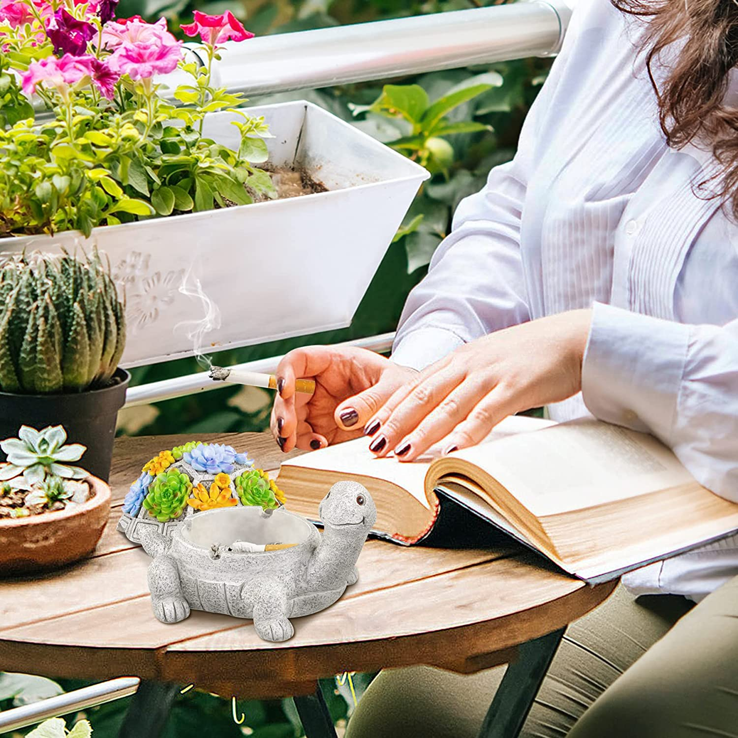 LESES Ashtray, Outdoor Ashtray with Lid Smokeless Waterproof Ash Tray with Cute Turtle Decor, Resin Ashtray for Cigarettes Home Office, Porch Patio Decorations Outdoor Indoor Ashtray image number 2